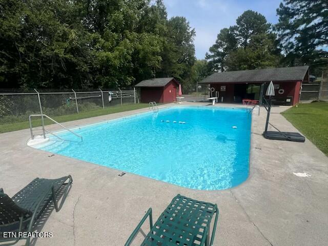 1429 Crestwood Drive Louisville TN 37777