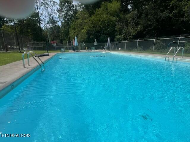 1429 Crestwood Drive Louisville TN 37777