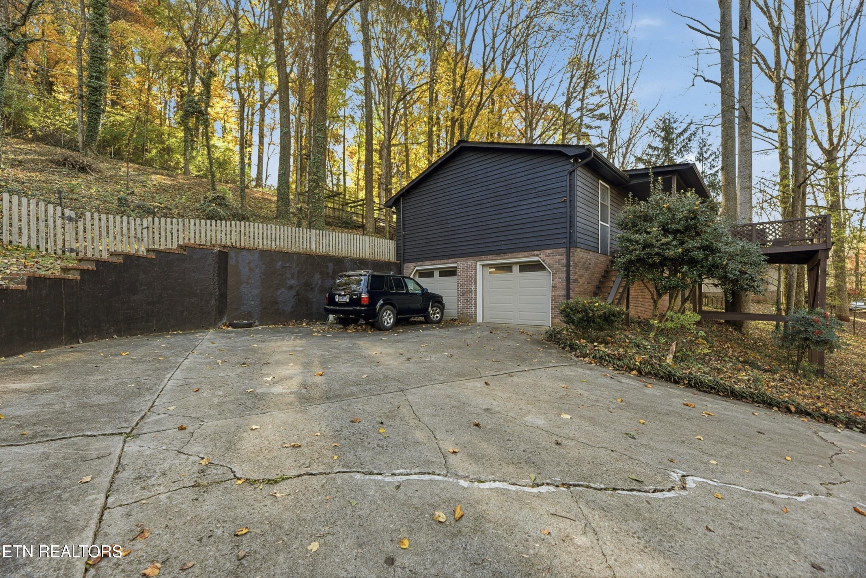 1429 Crestwood Drive Louisville TN 37777
