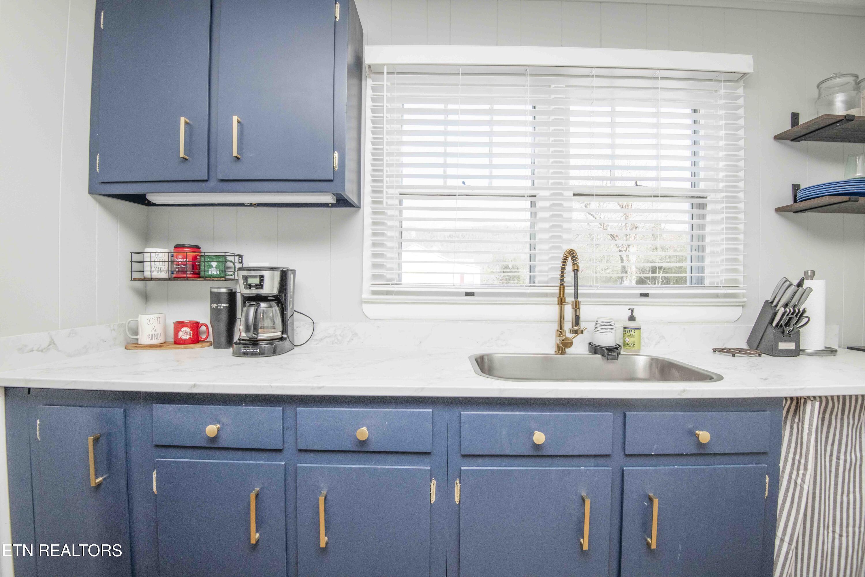 125 Clark Avenue Harriman TN 37748