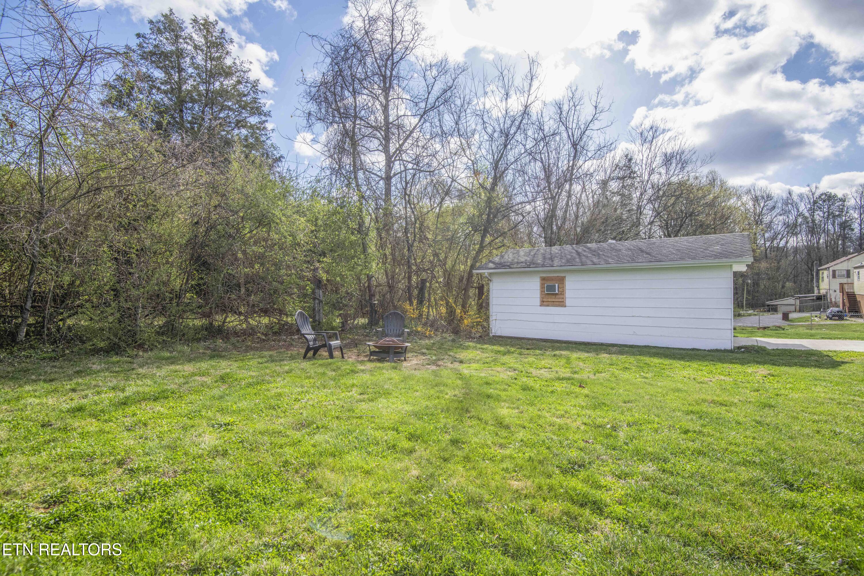 125 Clark Avenue Harriman TN 37748