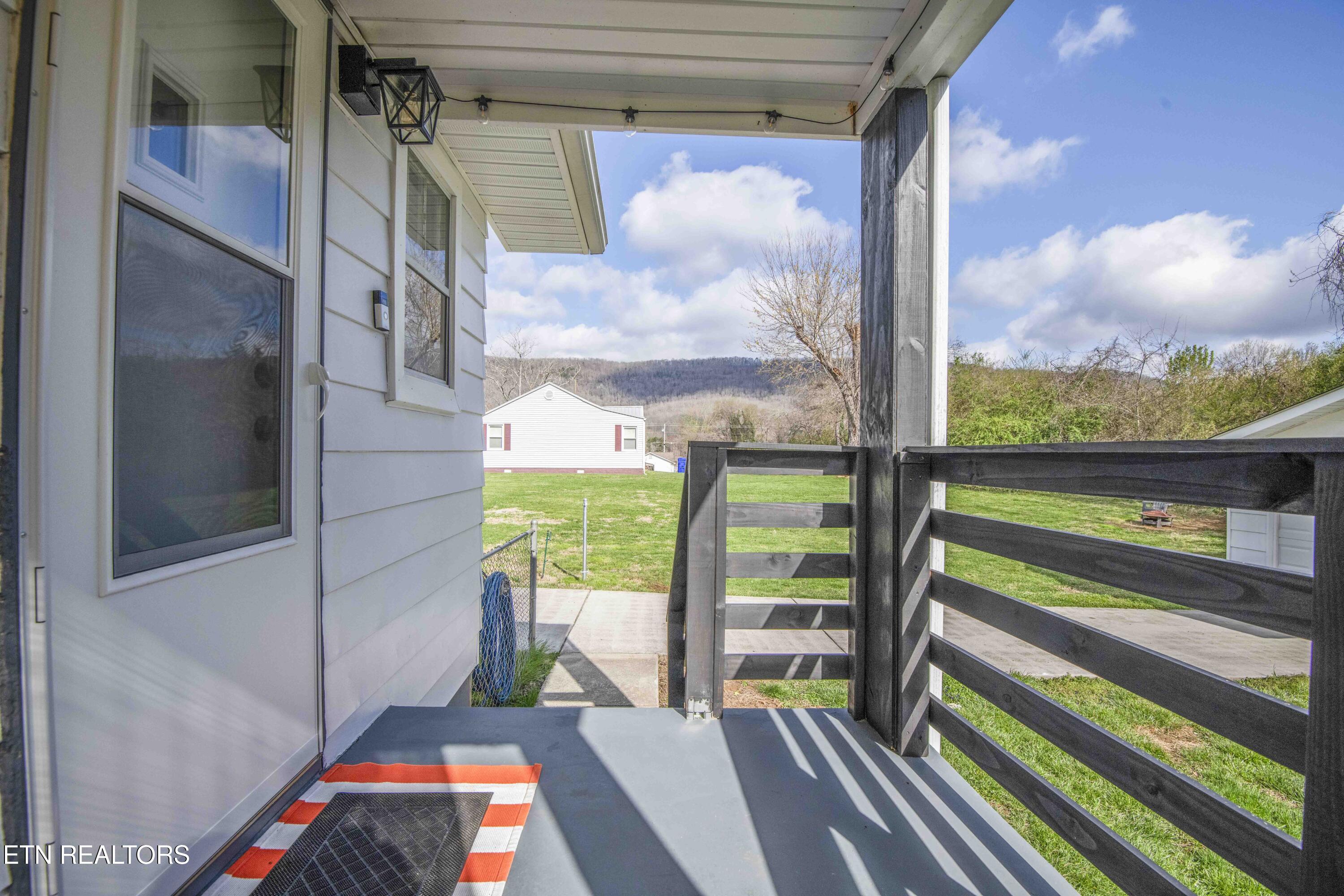 125 Clark Avenue Harriman TN 37748