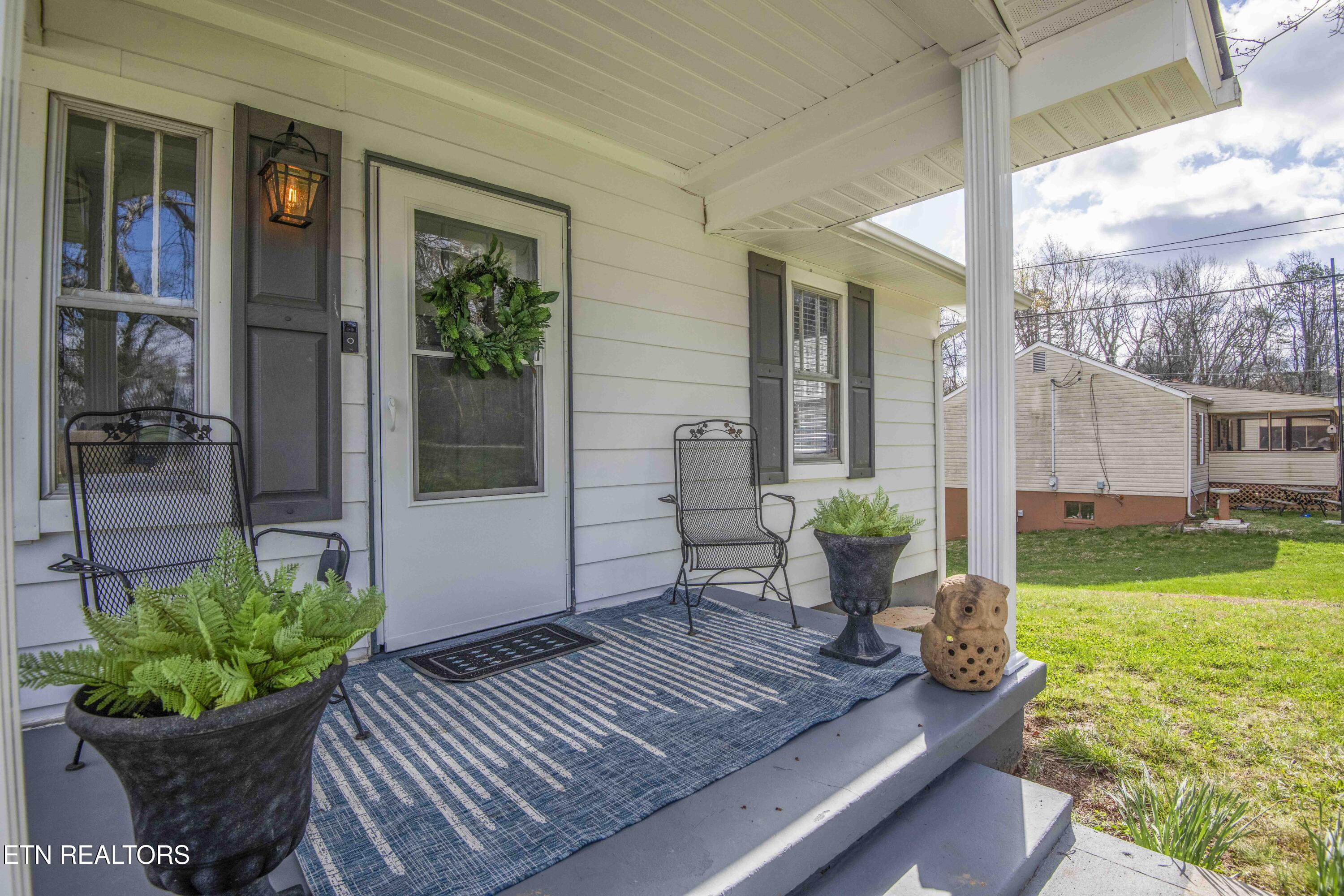 125 Clark Avenue Harriman TN 37748