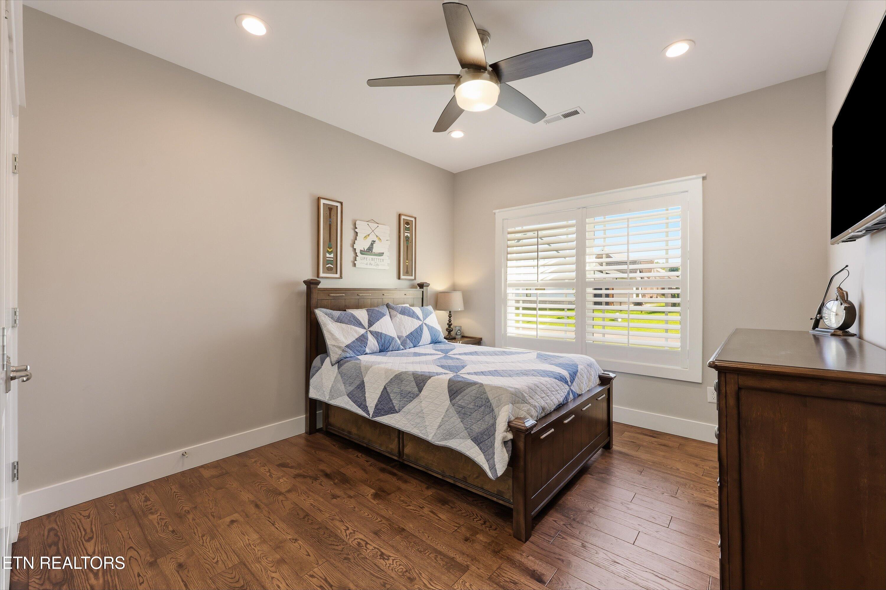 186 Cape Lookout Light Loudon TN 37774