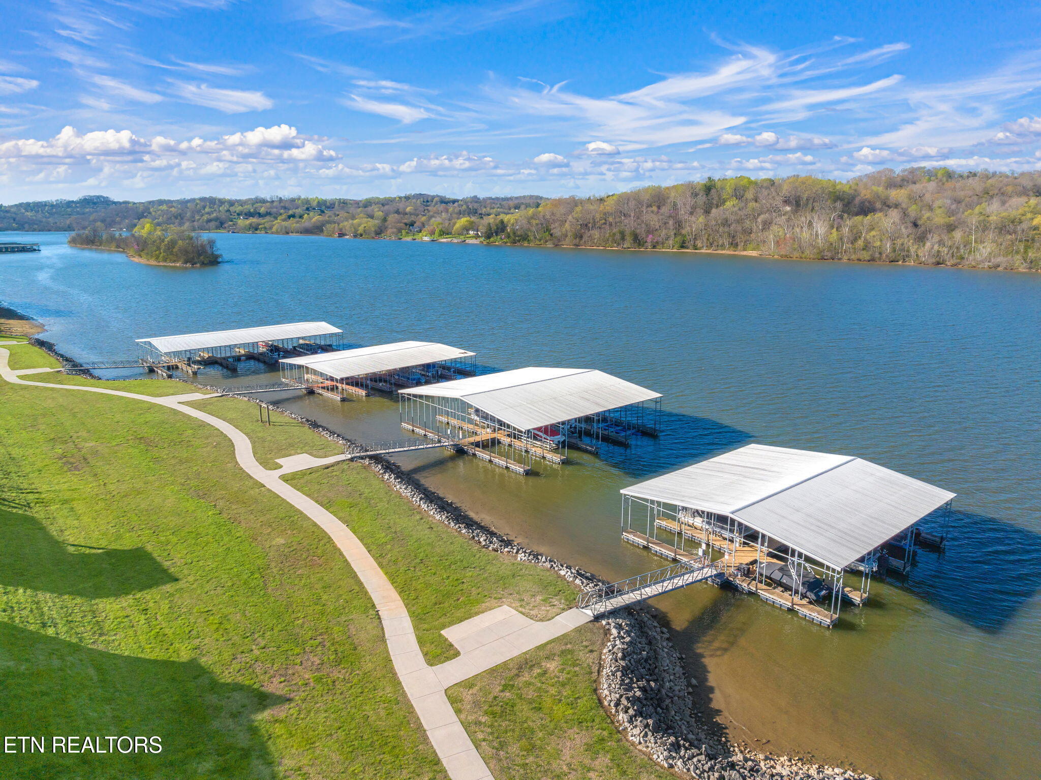 186 Cape Lookout Light Loudon TN 37774