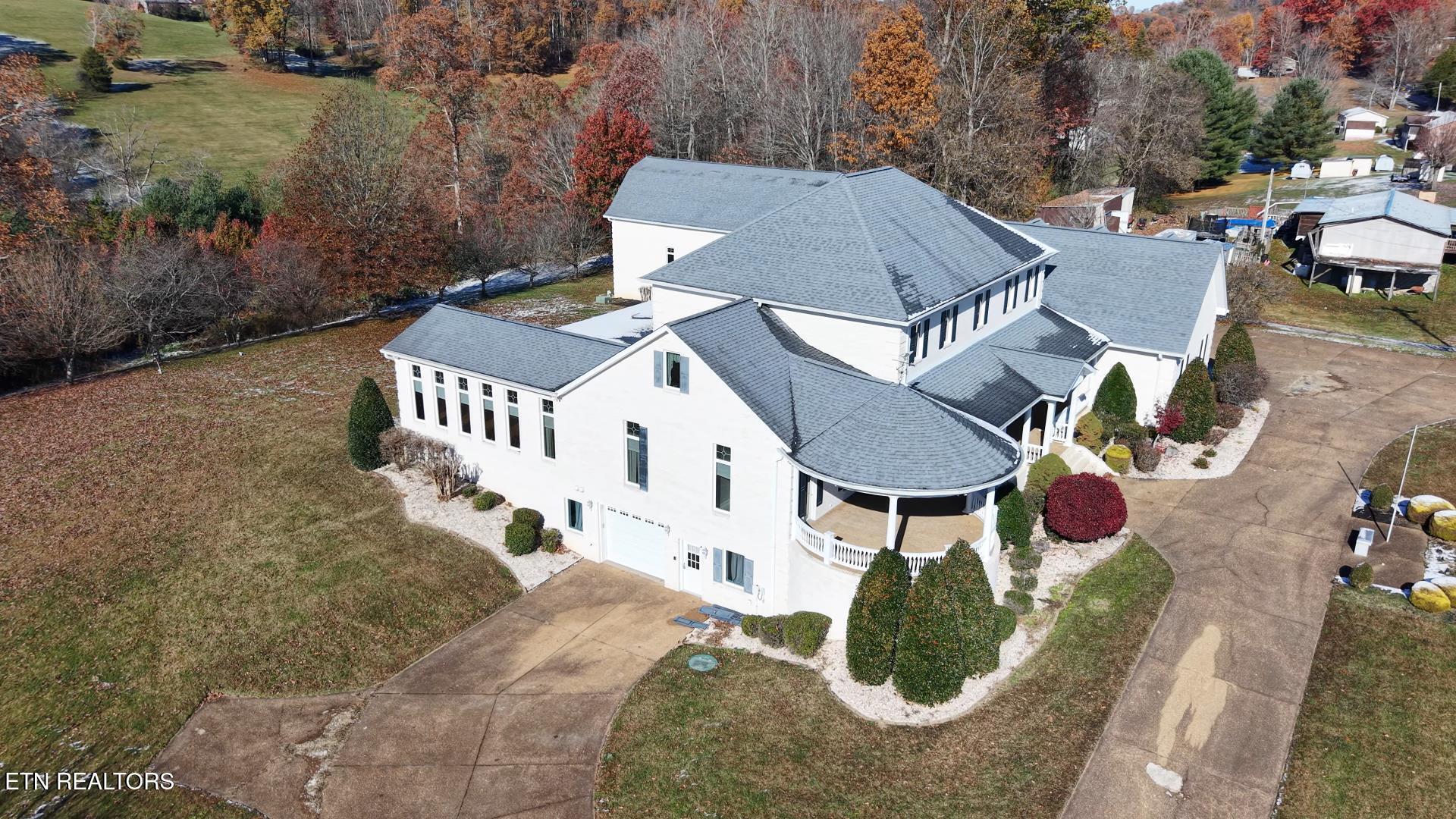 323 Harmon Road New Tazewell TN 37825