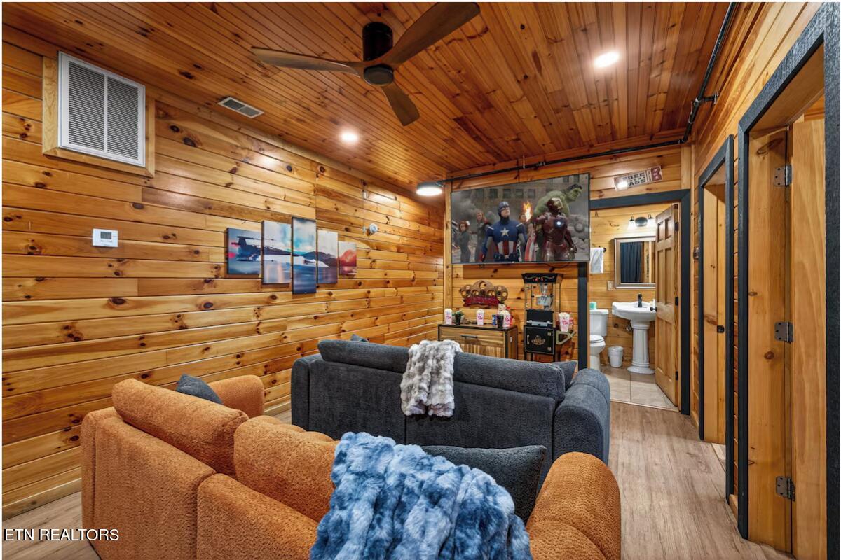 734 Heiden Drive Gatlinburg TN 37738