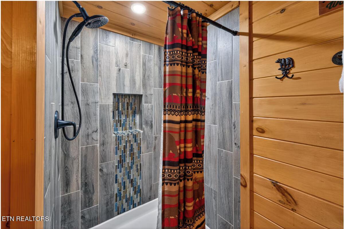 734 Heiden Drive Gatlinburg TN 37738