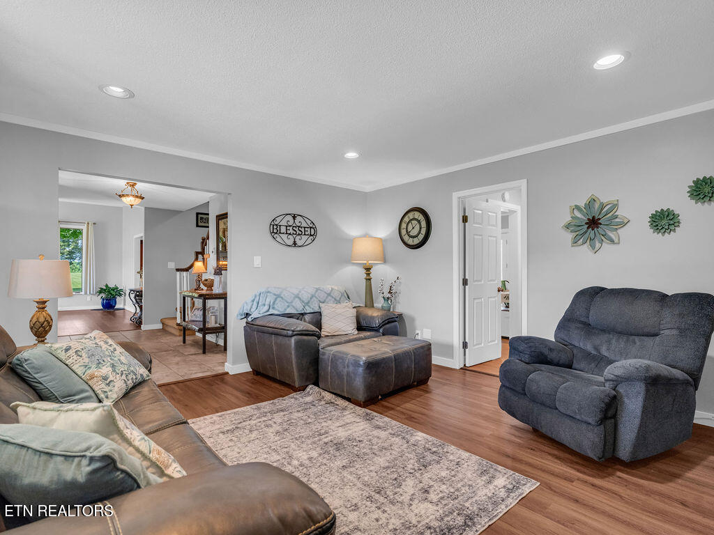 9111 Washington Pike Corryton TN 37721
