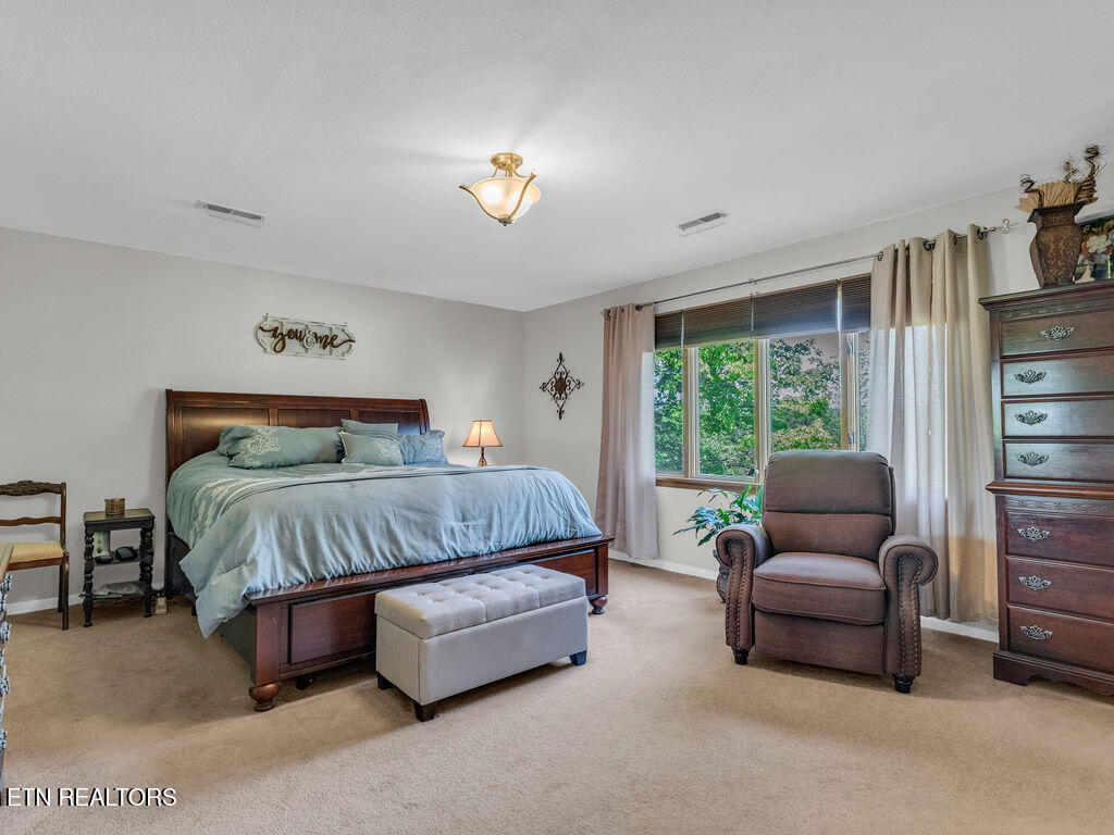 9111 Washington Pike Corryton TN 37721