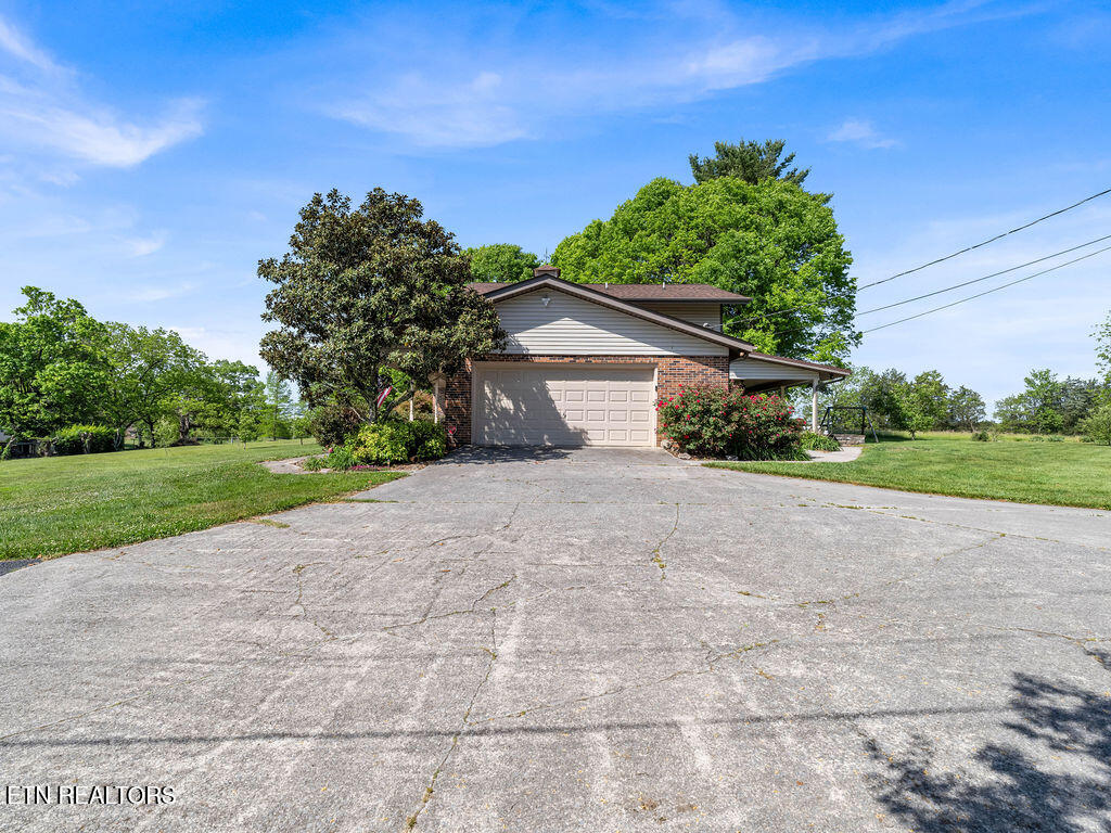 9111 Washington Pike Corryton TN 37721