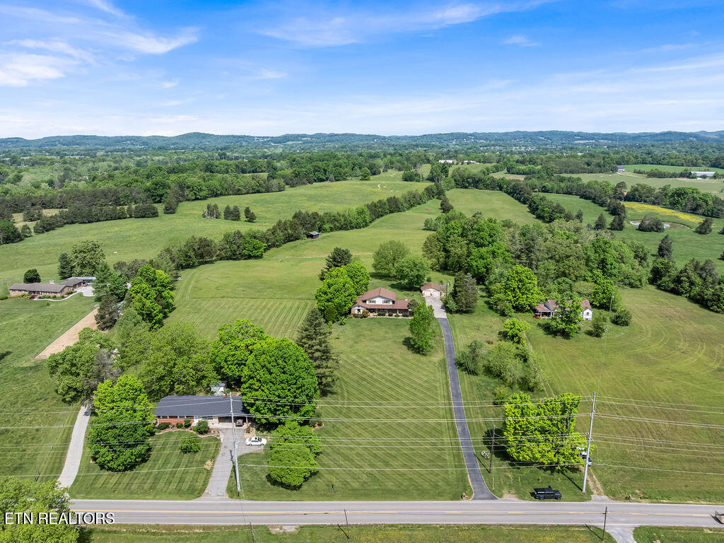 9111 Washington Pike Corryton TN 37721
