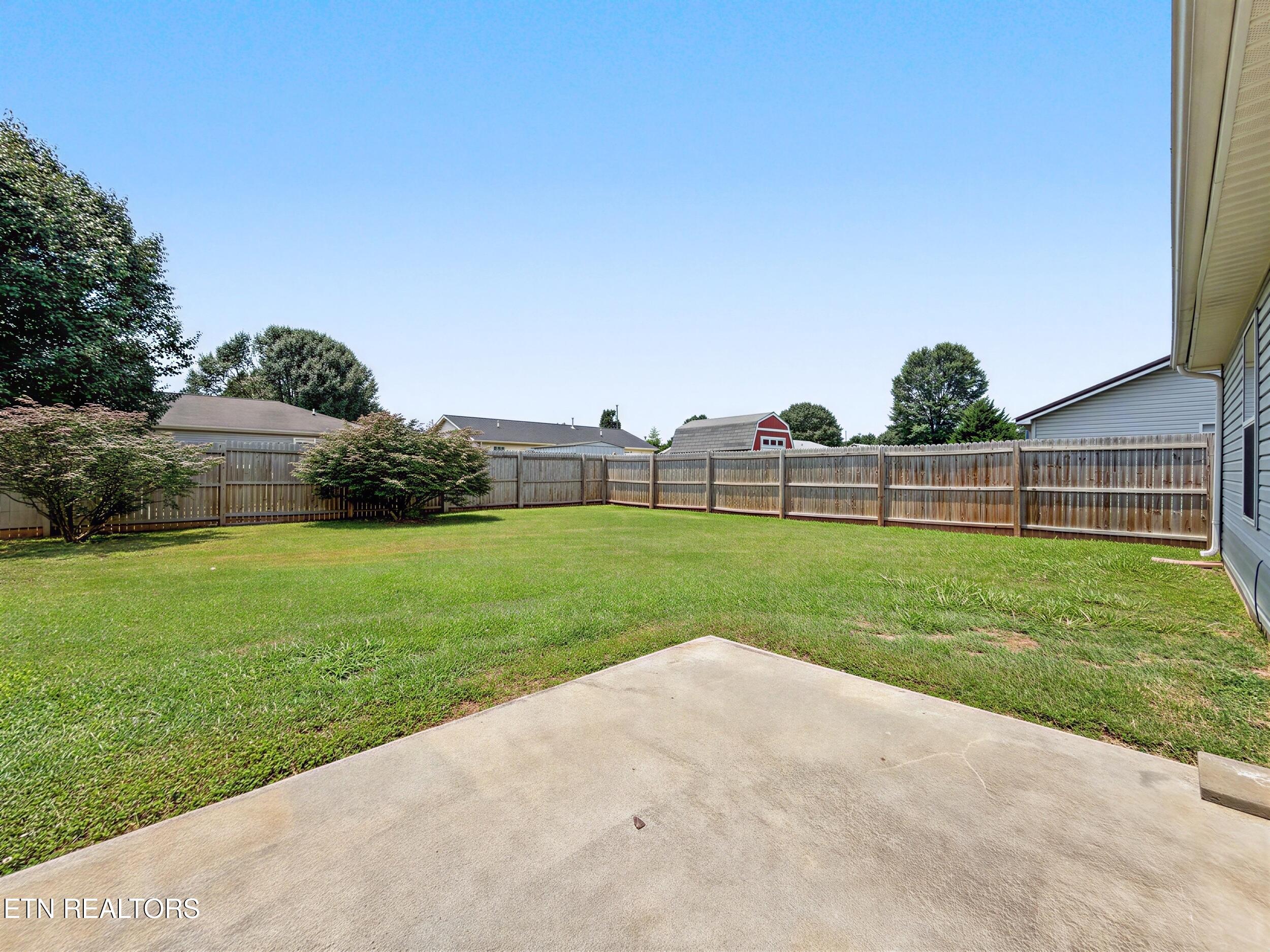 7528 Gary White Road Corryton TN 37721