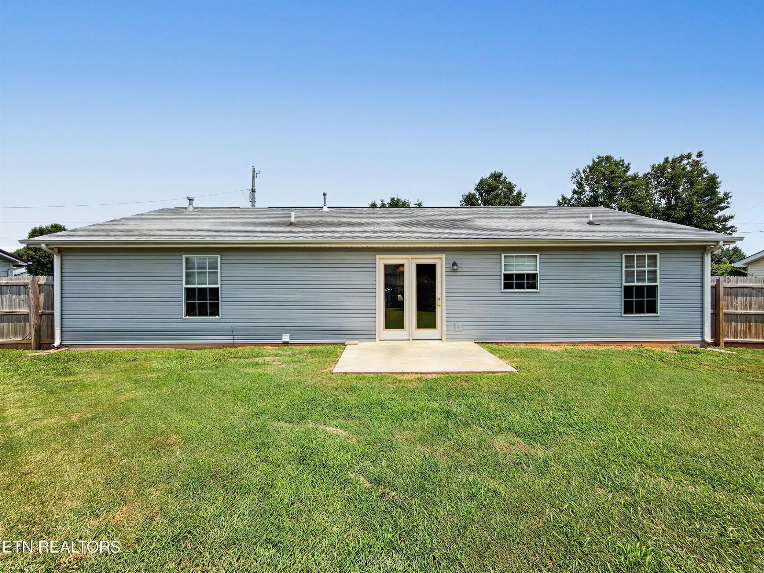 7528 Gary White Road Corryton TN 37721