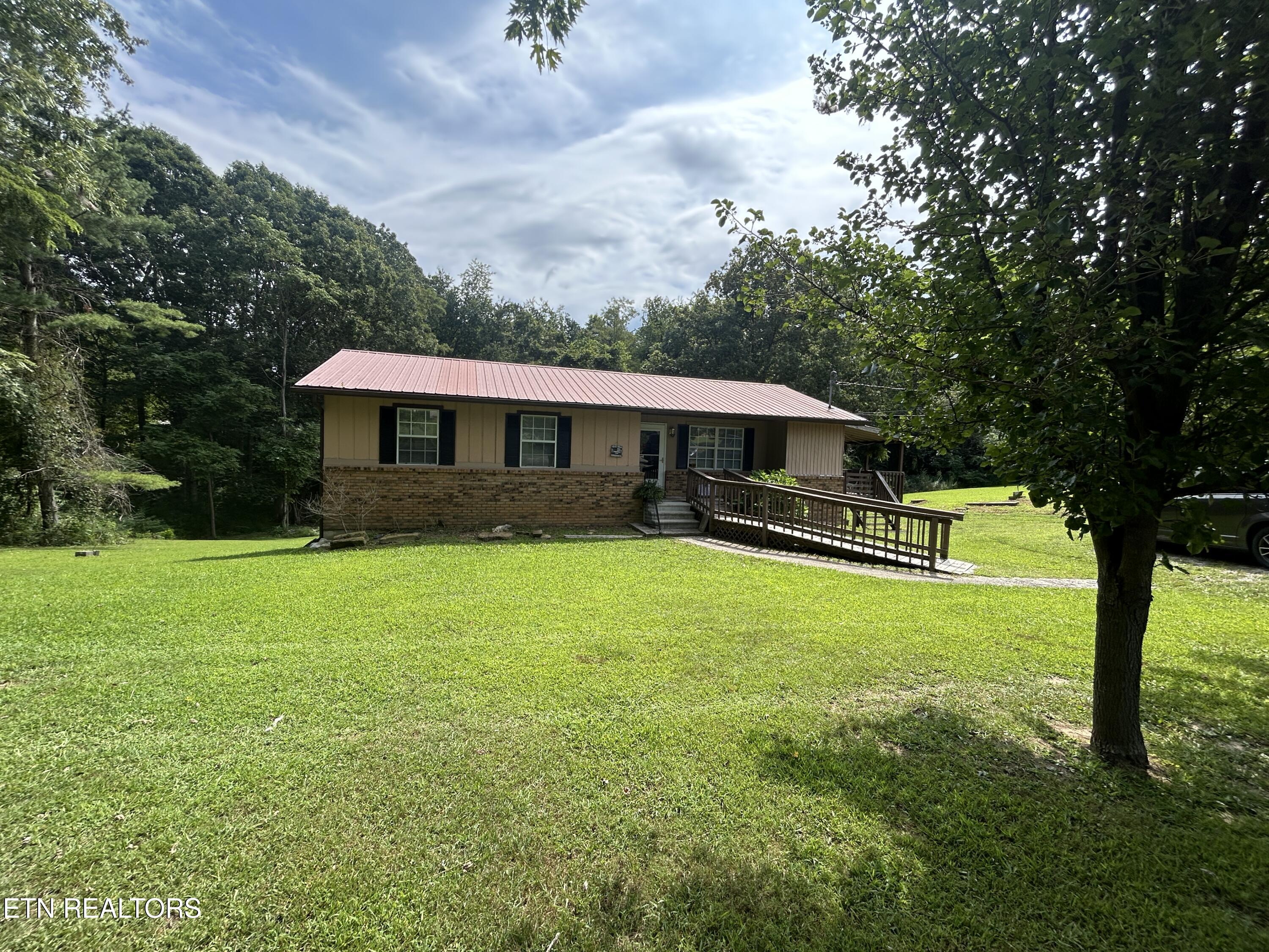 1041 Roysden Road Jamestown TN 38556
