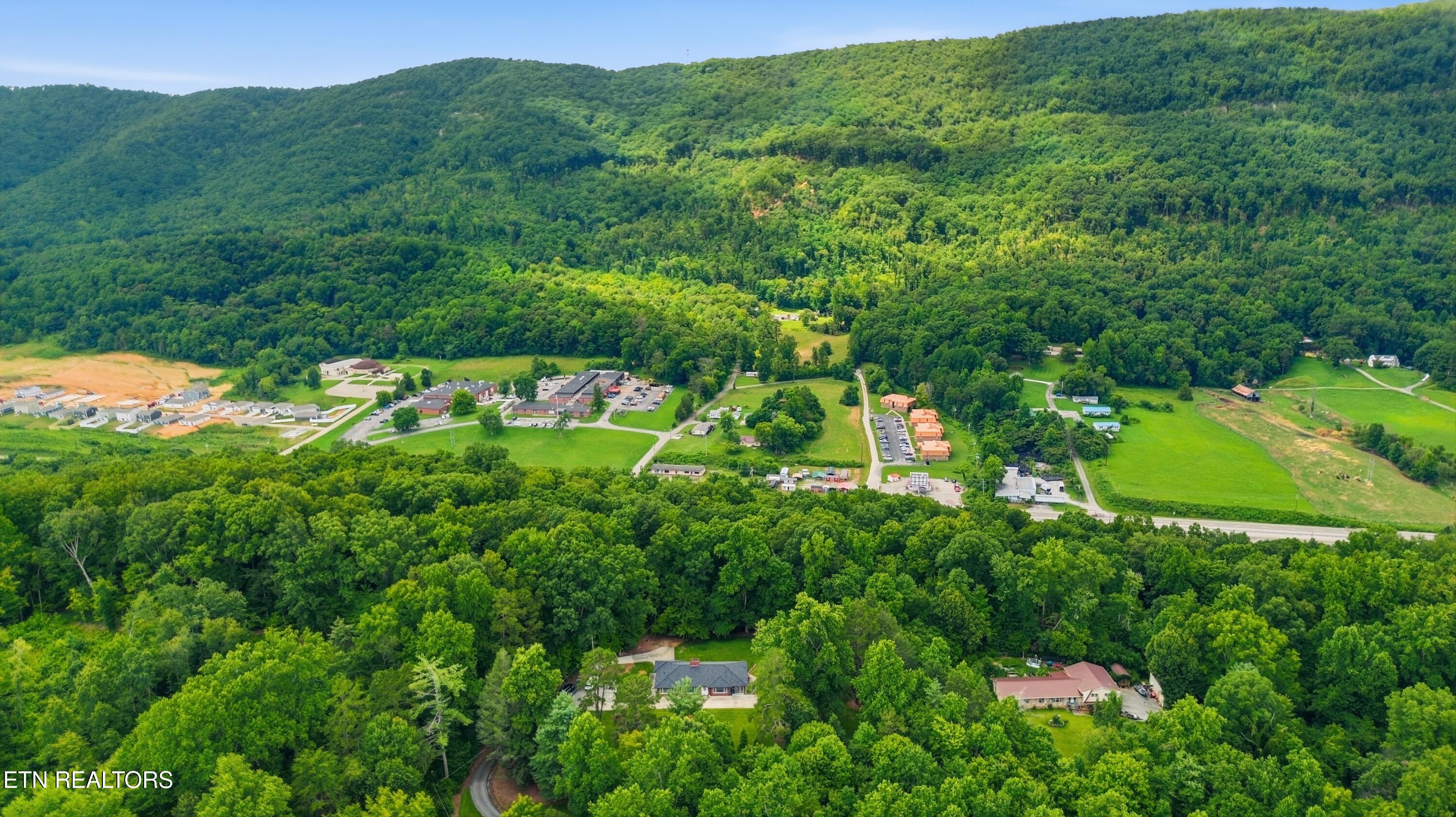 140 Magna Vista Drive Harriman TN 37748