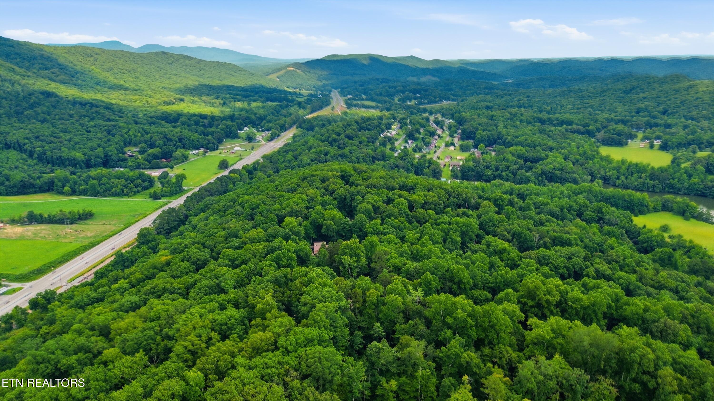 140 Magna Vista Drive Harriman TN 37748