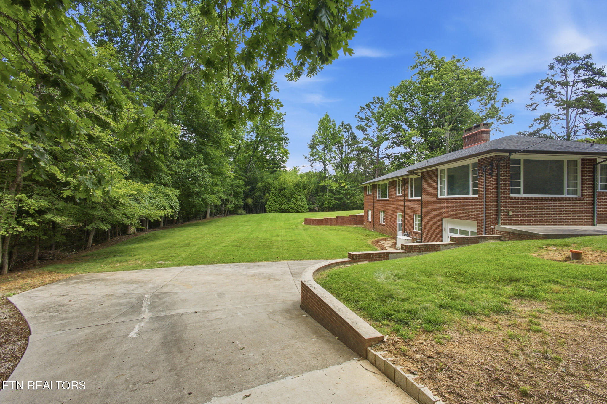 140 Magna Vista Drive Harriman TN 37748