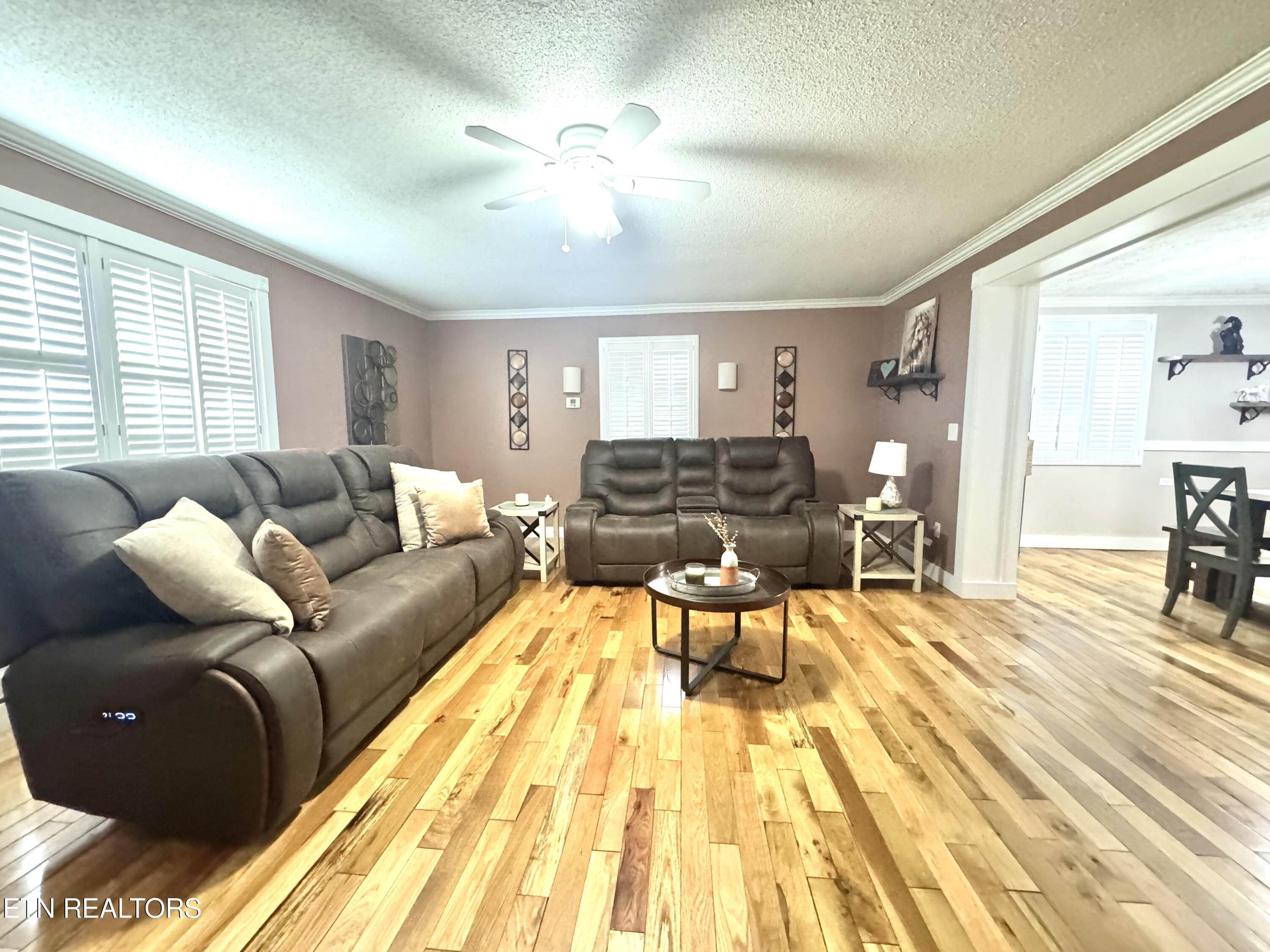 130 Crescent Road Norris TN 37828