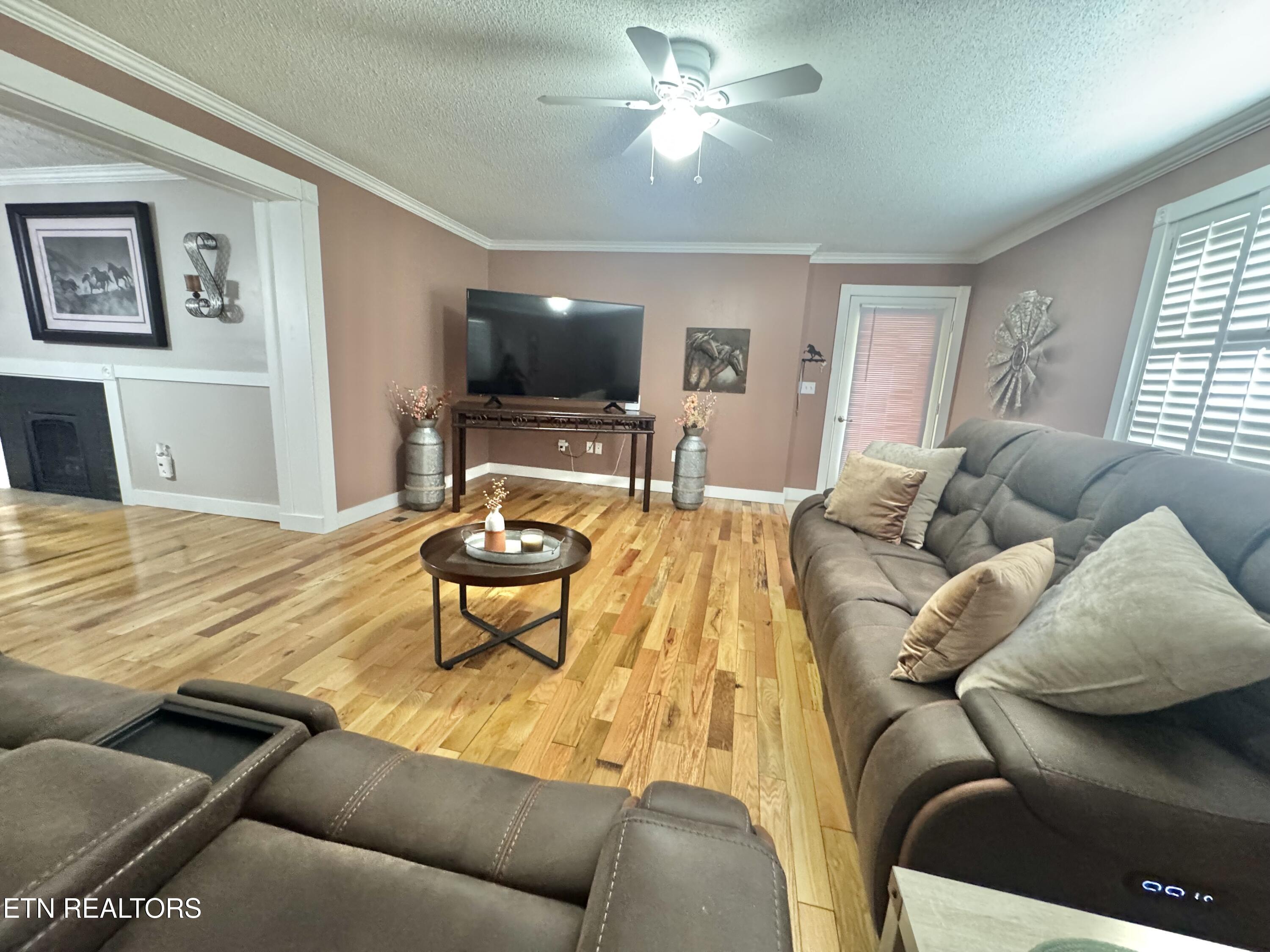 130 Crescent Road Norris TN 37828
