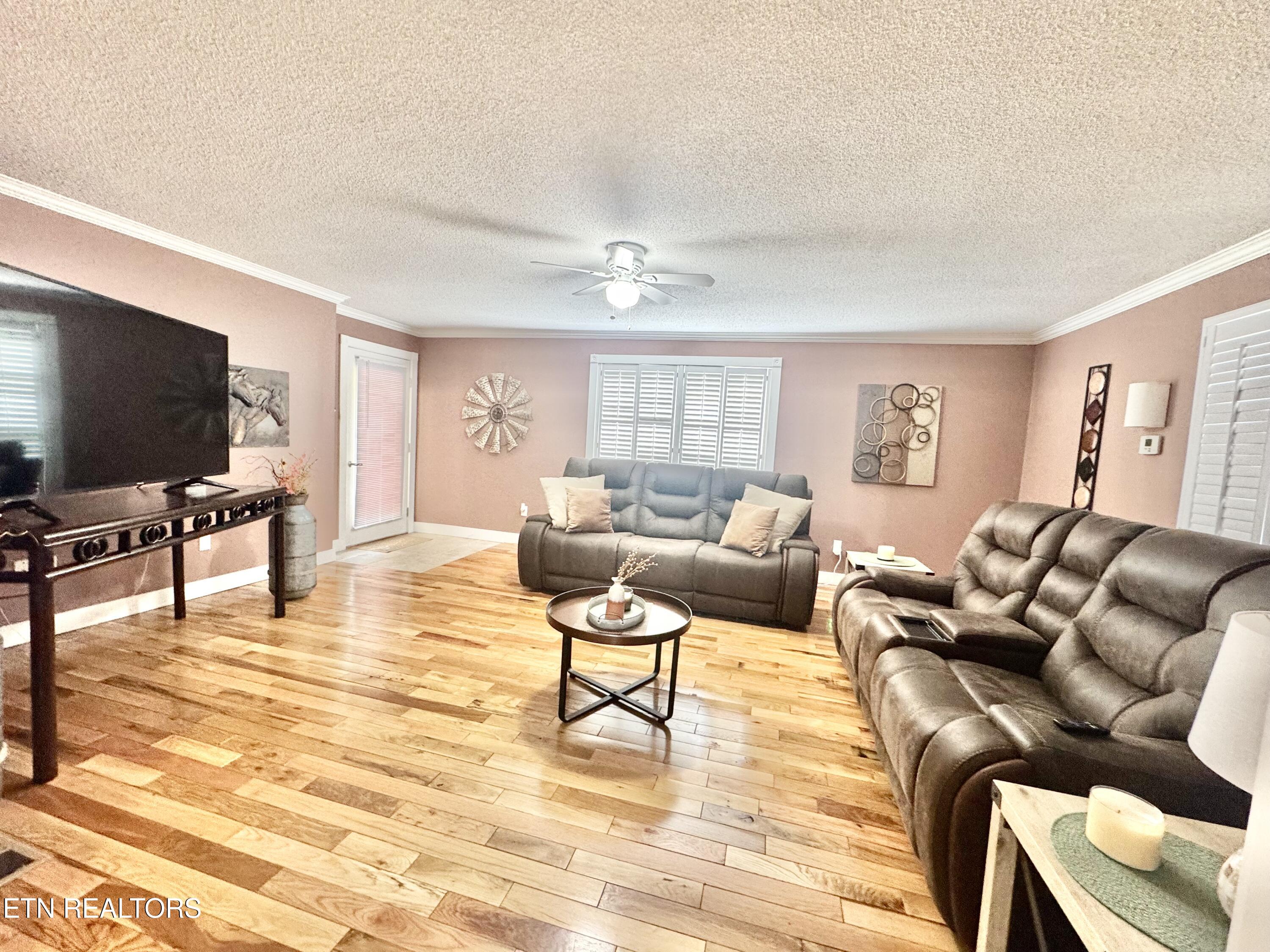 130 Crescent Road Norris TN 37828