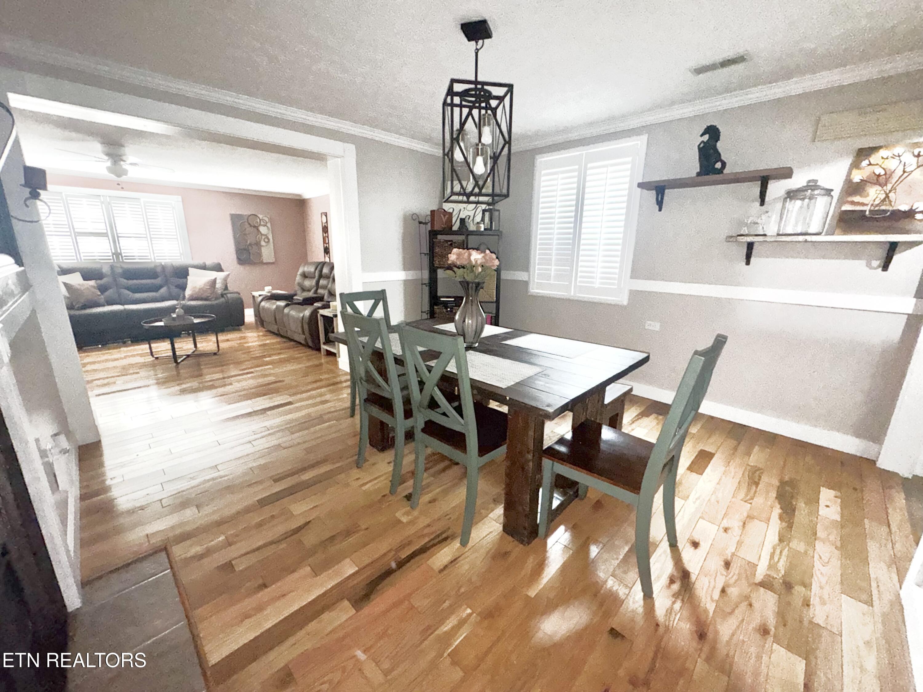 130 Crescent Road Norris TN 37828