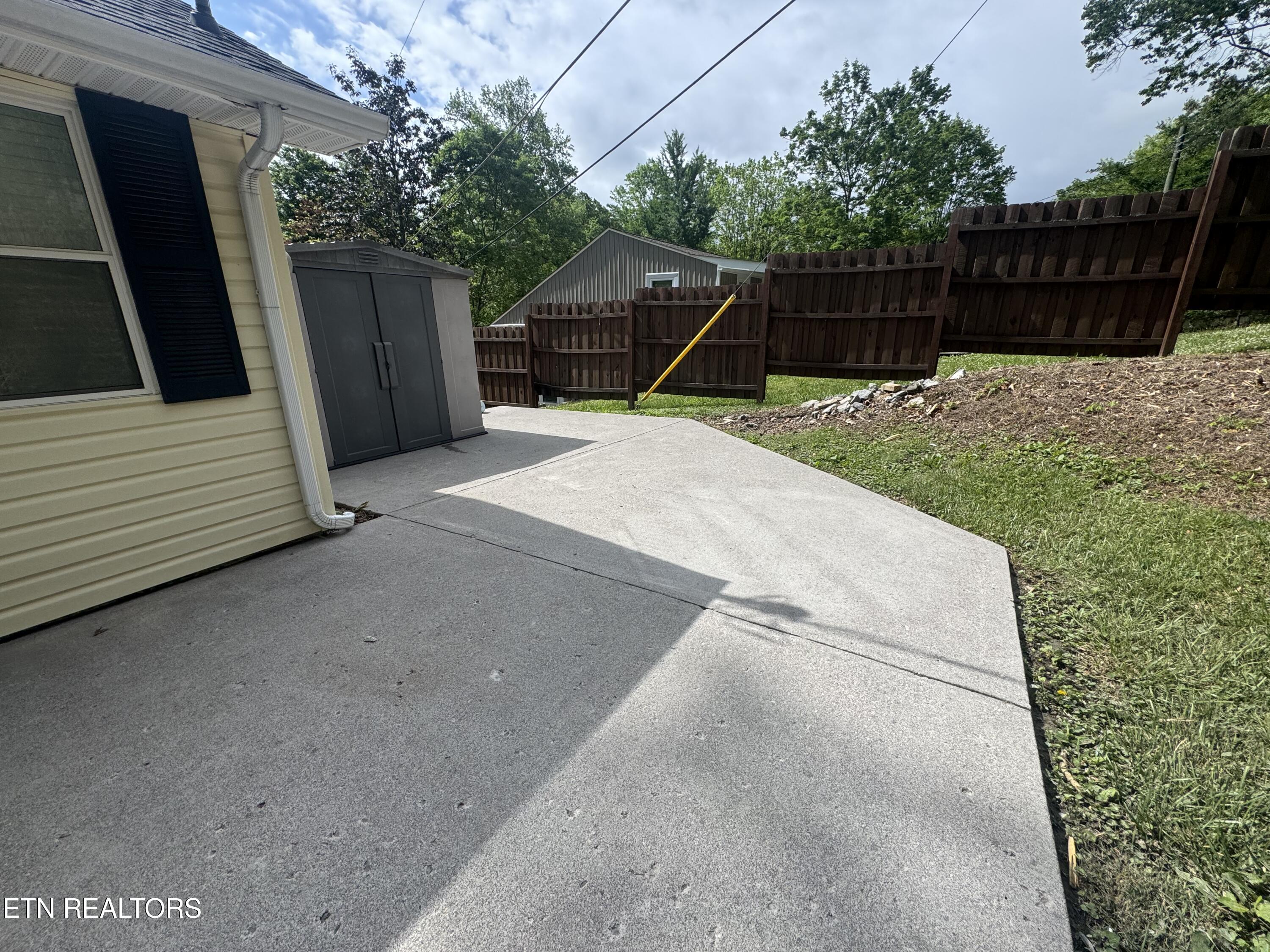 130 Crescent Road Norris TN 37828