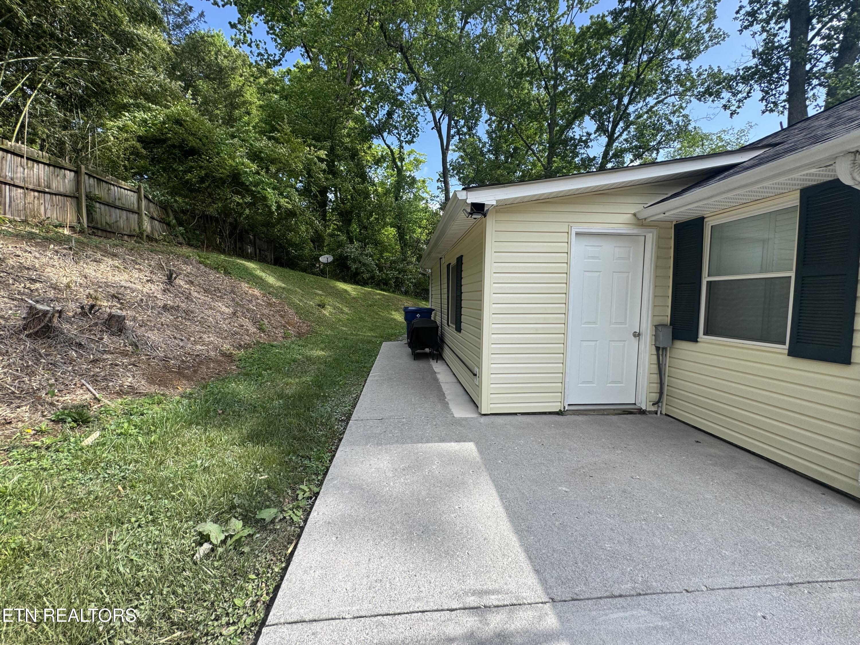 130 Crescent Road Norris TN 37828