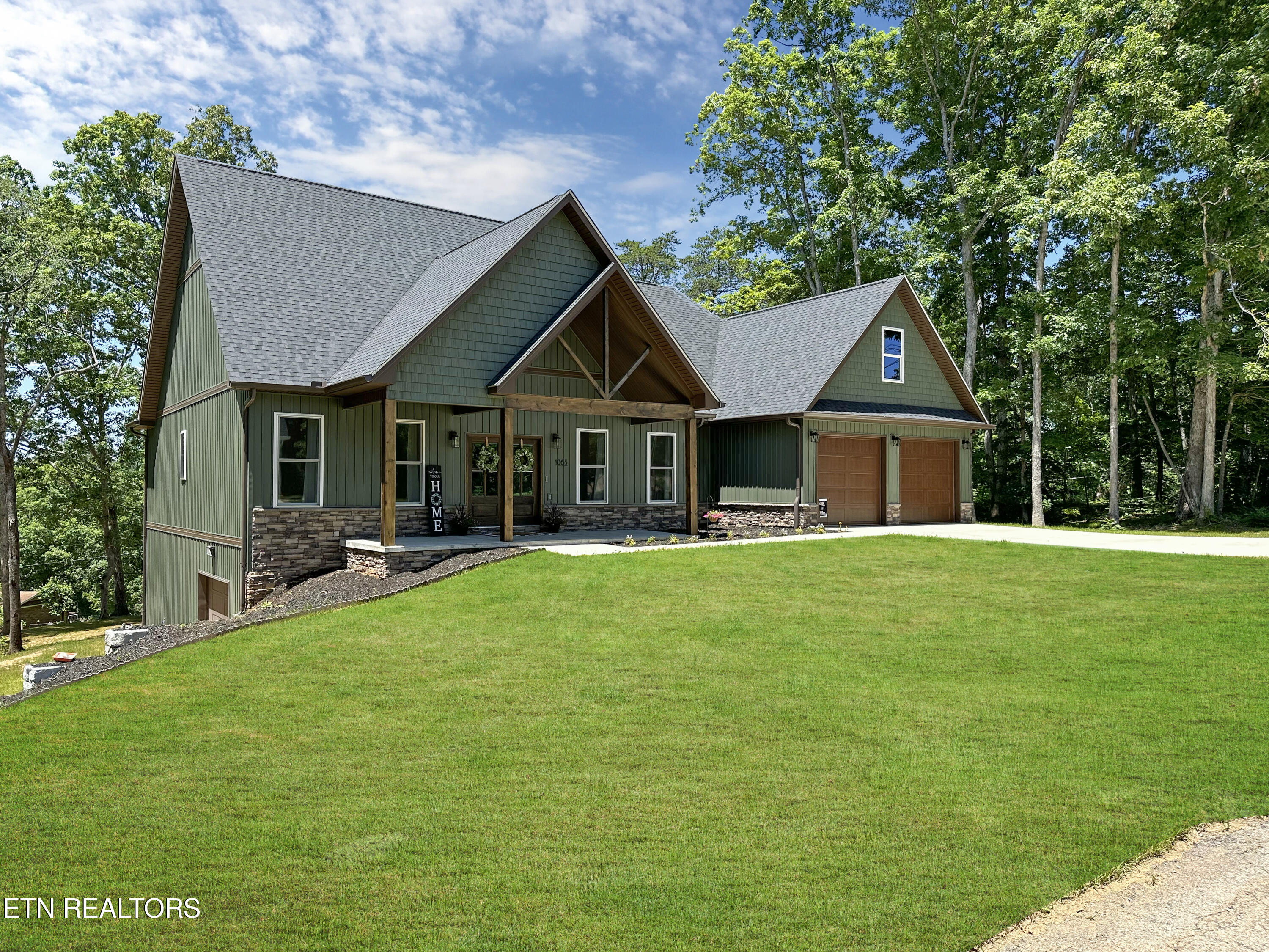 1063 Wilderness Road Friendsville TN 37737