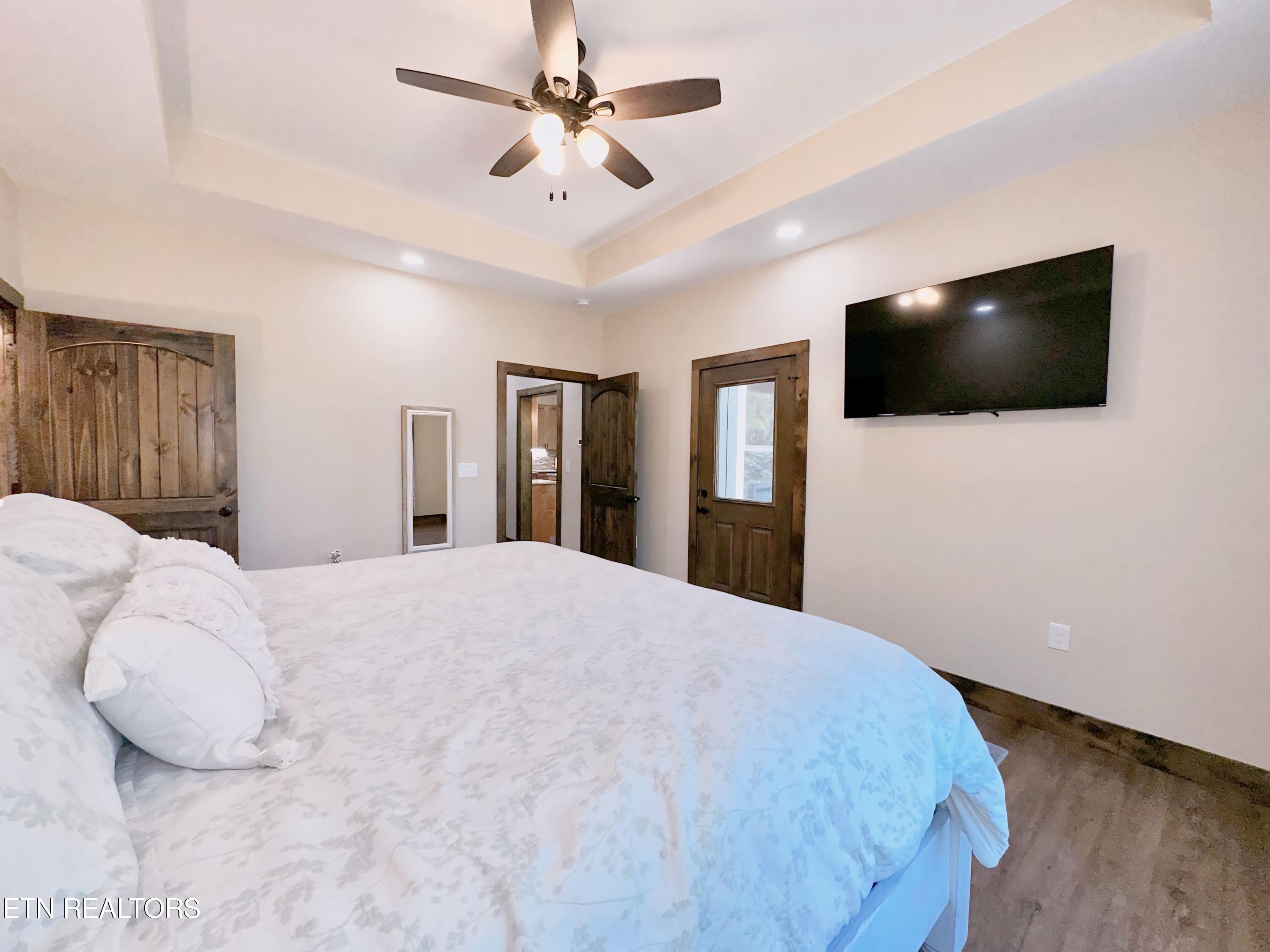 1063 Wilderness Road Friendsville TN 37737