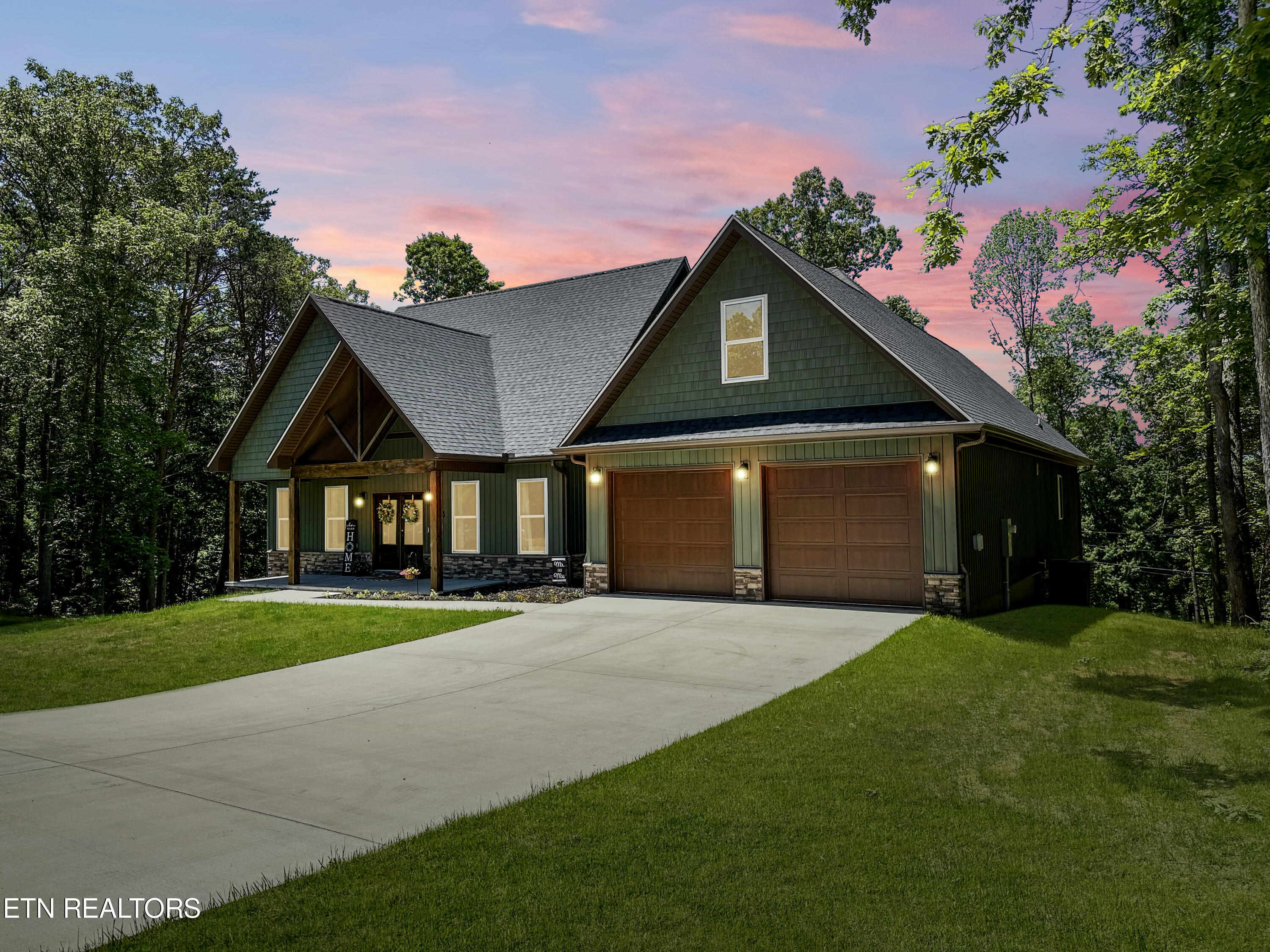 1063 Wilderness Road Friendsville TN 37737