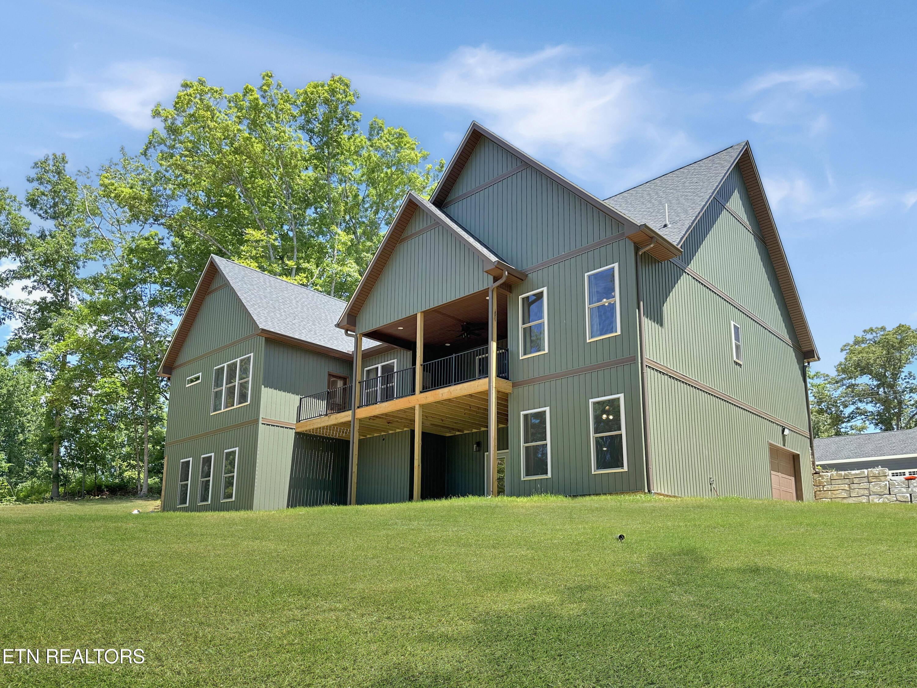 1063 Wilderness Road Friendsville TN 37737