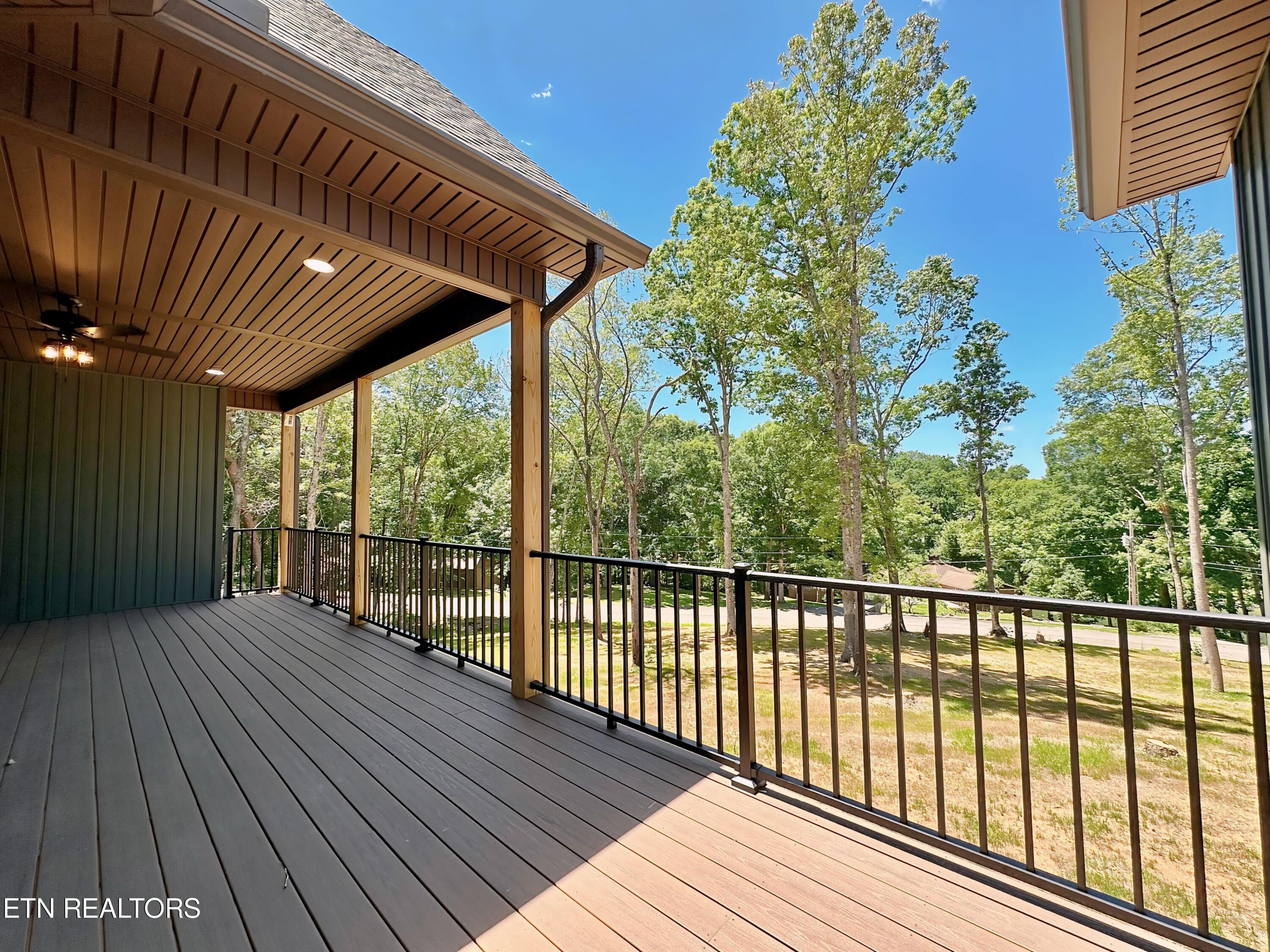 1063 Wilderness Road Friendsville TN 37737