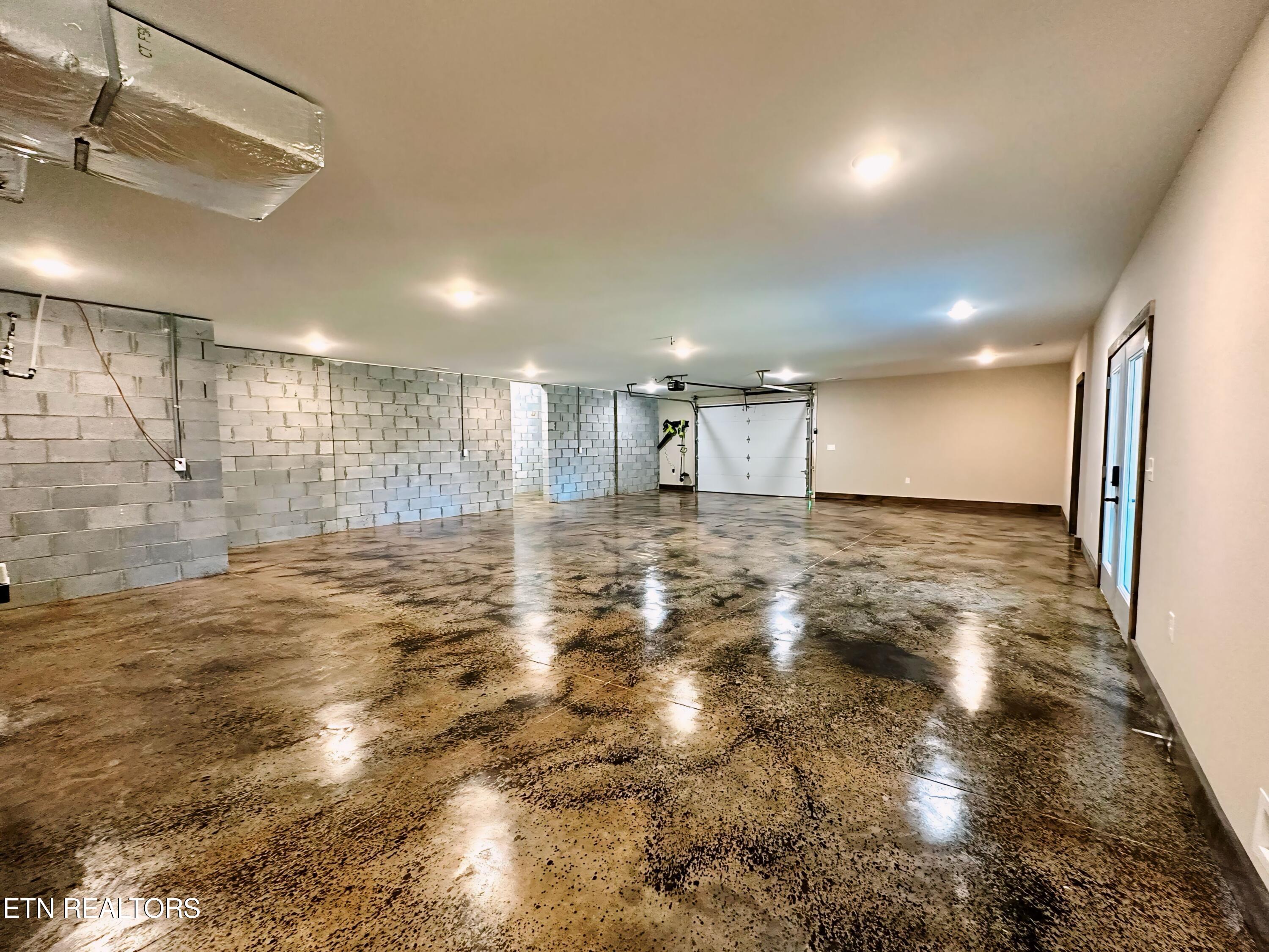 1063 Wilderness Road Friendsville TN 37737