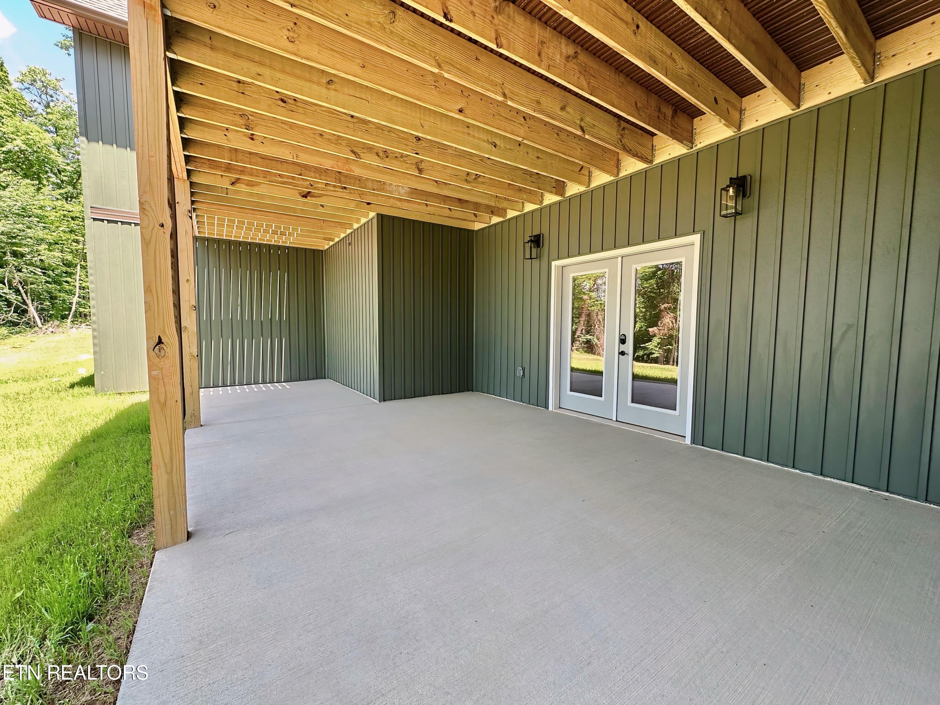 1063 Wilderness Road Friendsville TN 37737