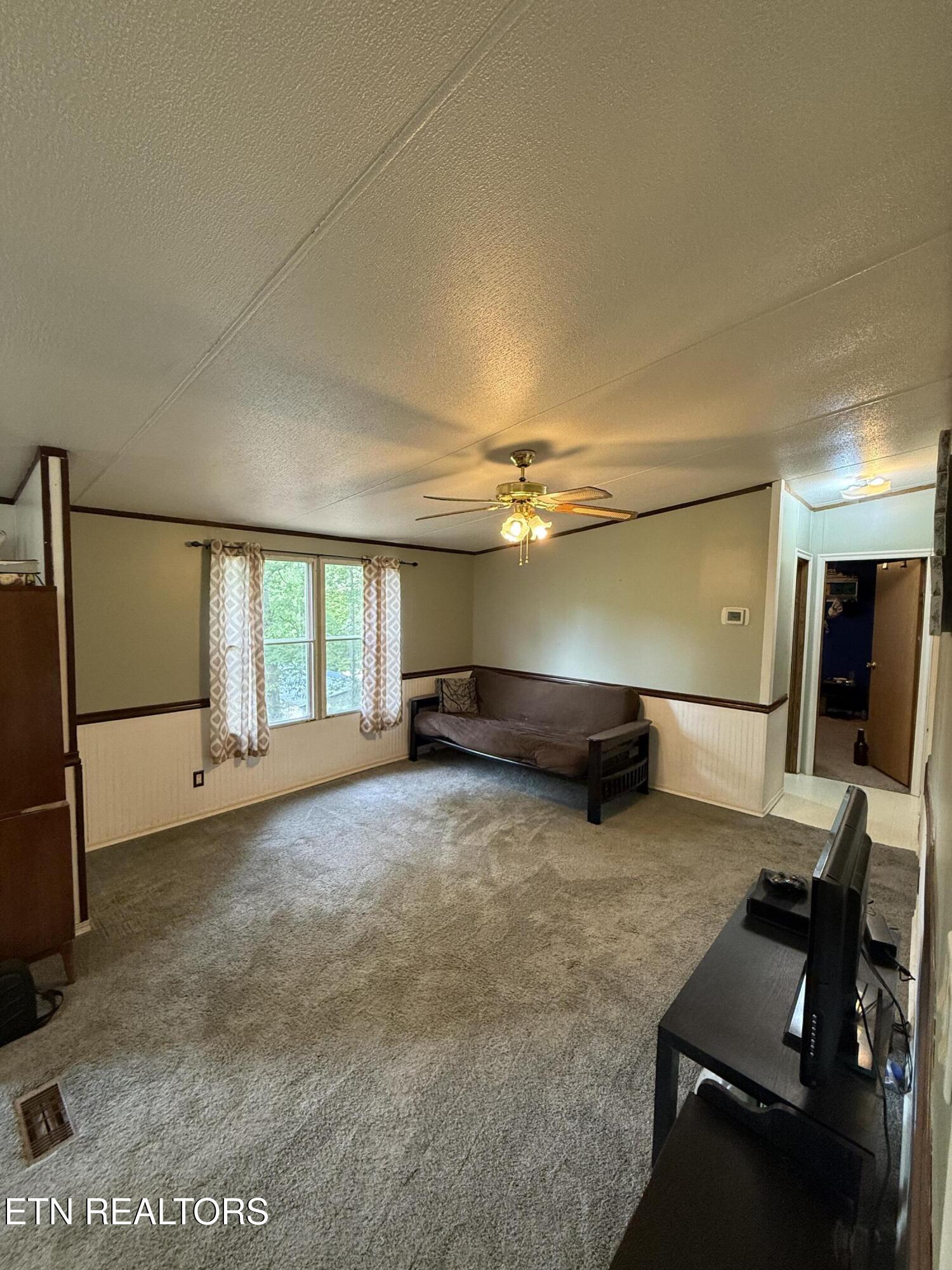 904 Woodview Way Strawberry Plains TN 37871