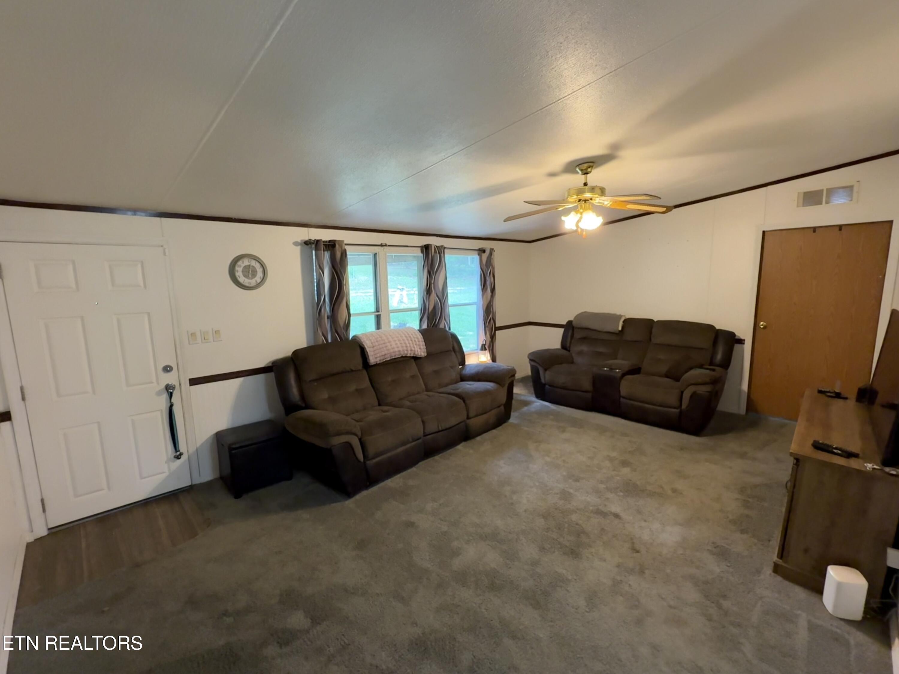904 Woodview Way Strawberry Plains TN 37871