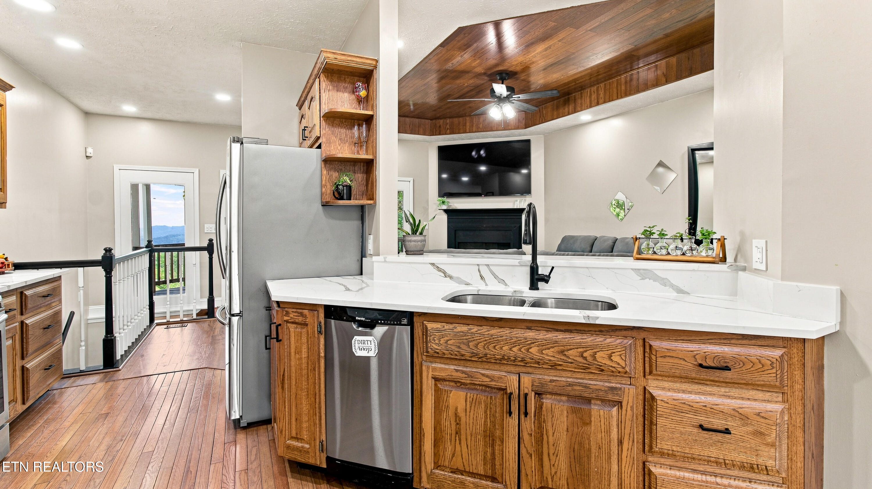 286 Bobcat Trail Caryville TN 37714