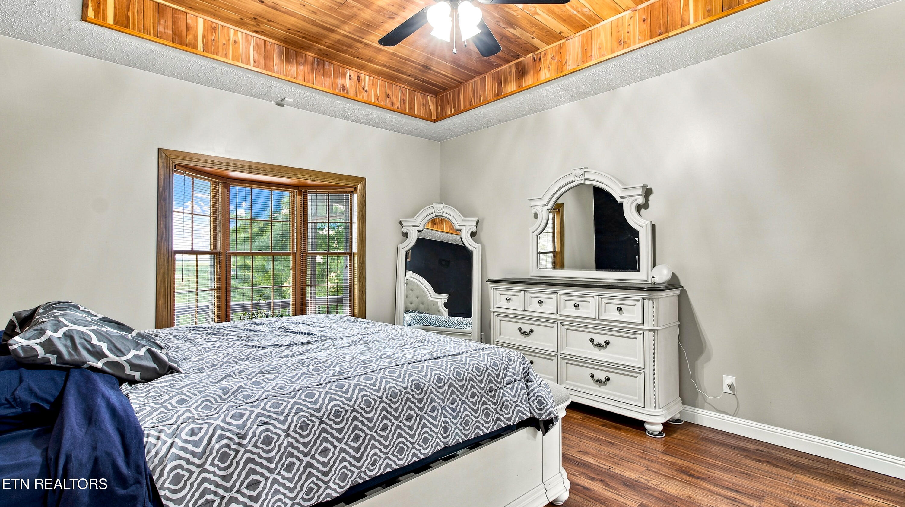 286 Bobcat Trail Caryville TN 37714