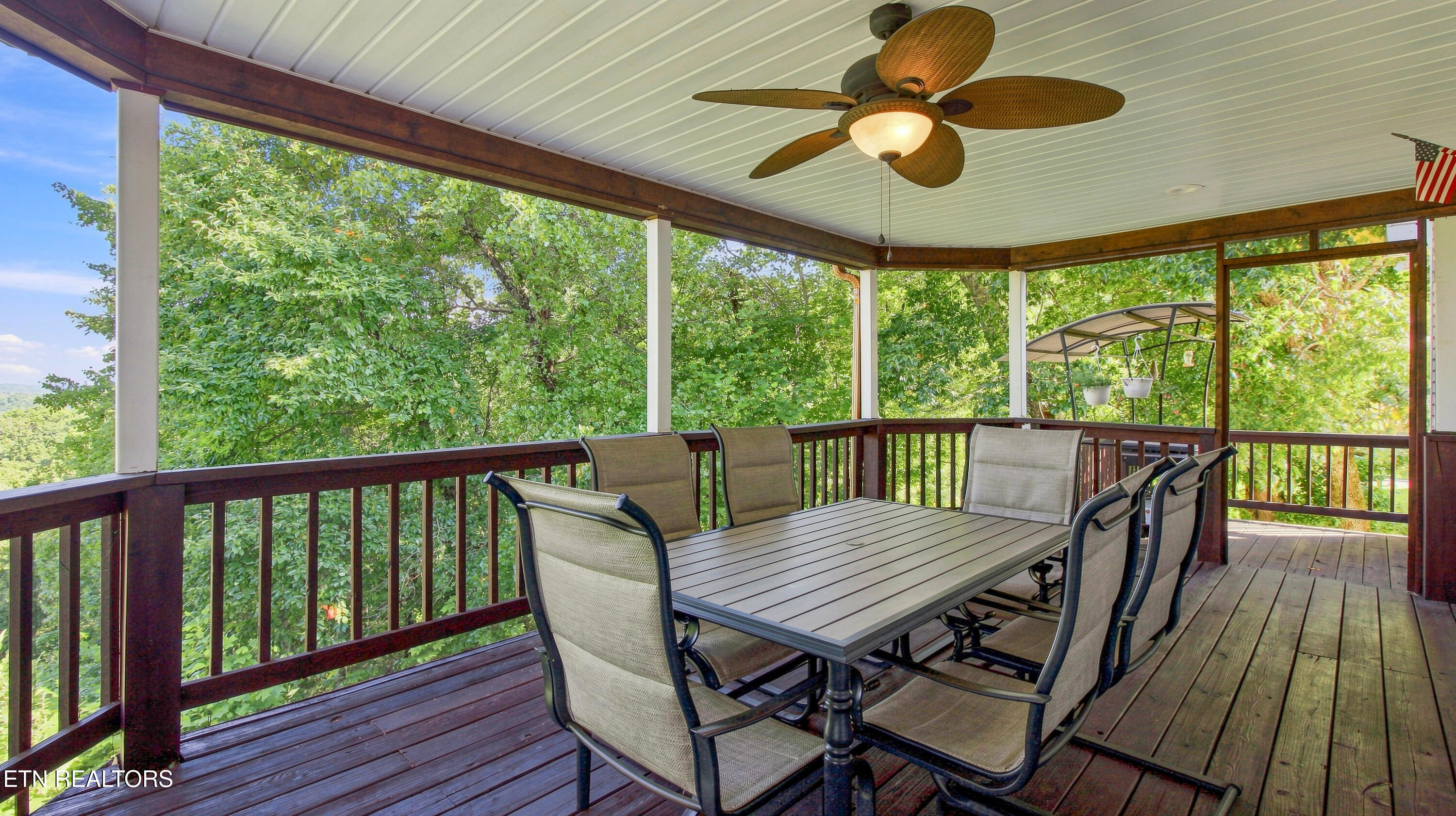 286 Bobcat Trail Caryville TN 37714