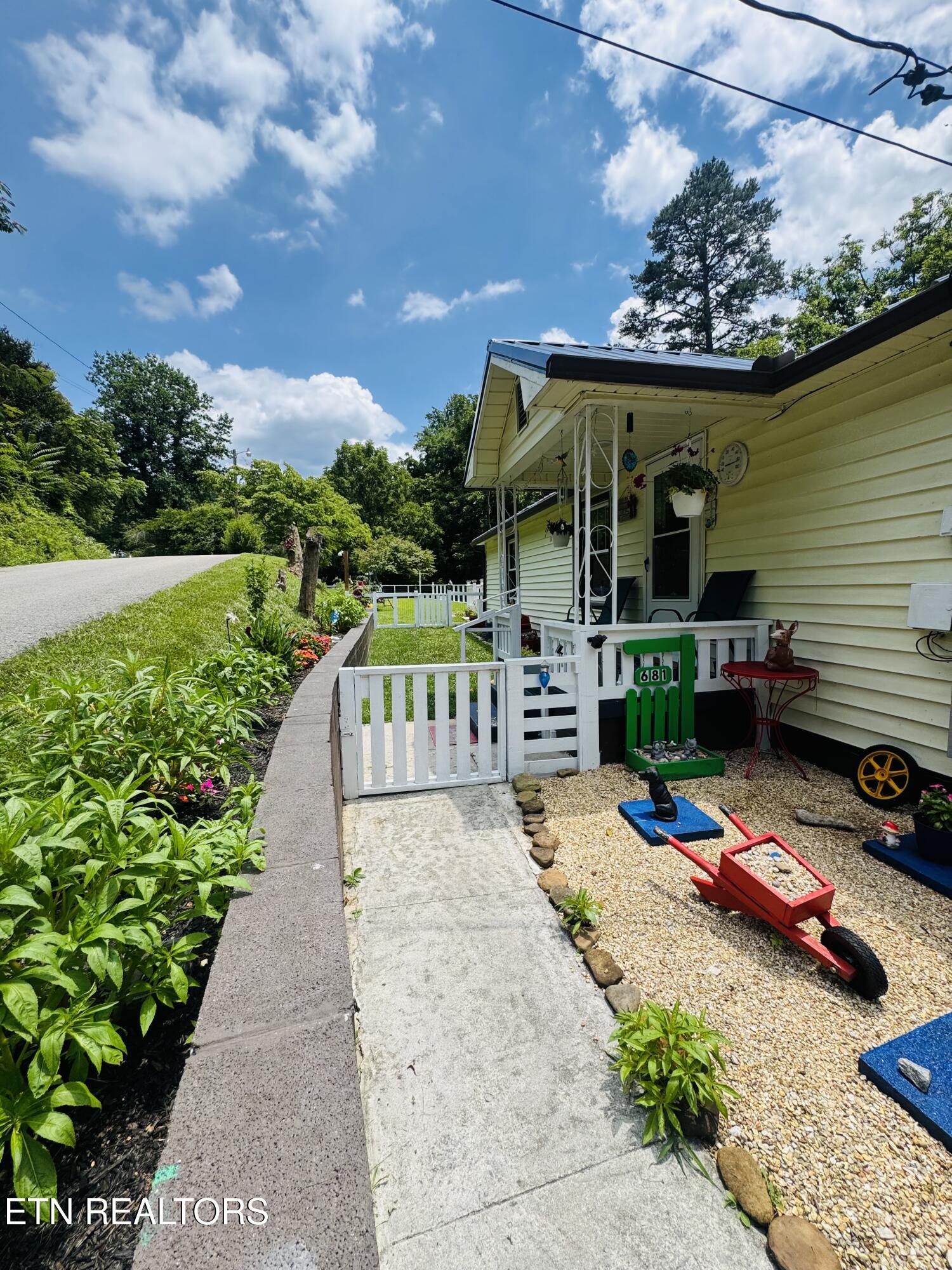 681 Island Cove Road Rocky Top TN 37769