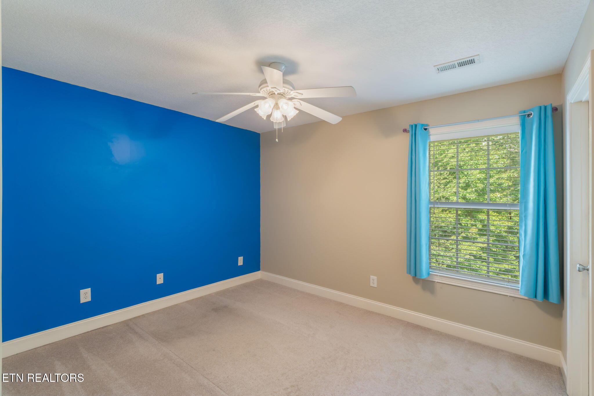 132 Edgewood Drive Powell TN 37849
