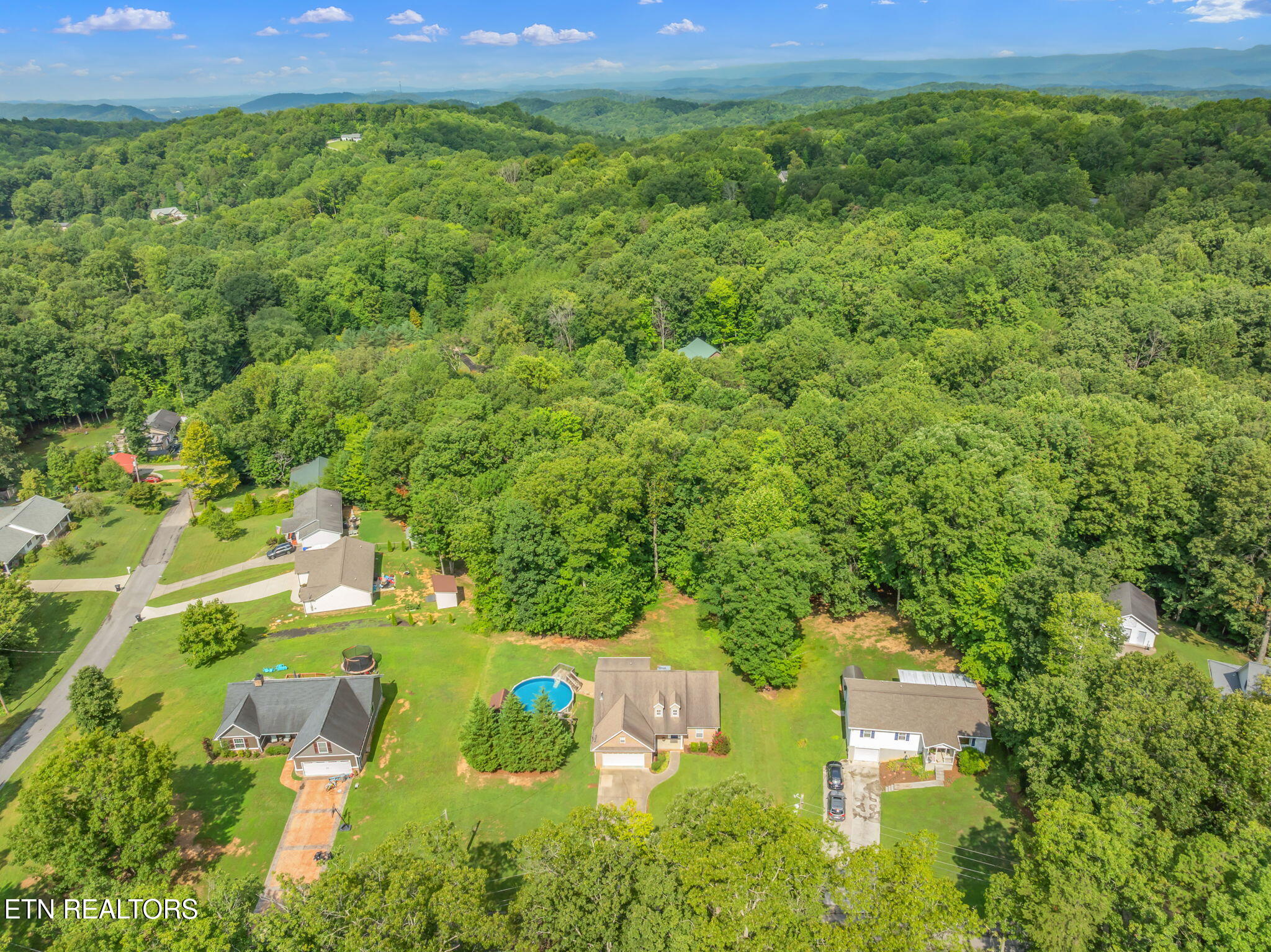 132 Edgewood Drive Powell TN 37849