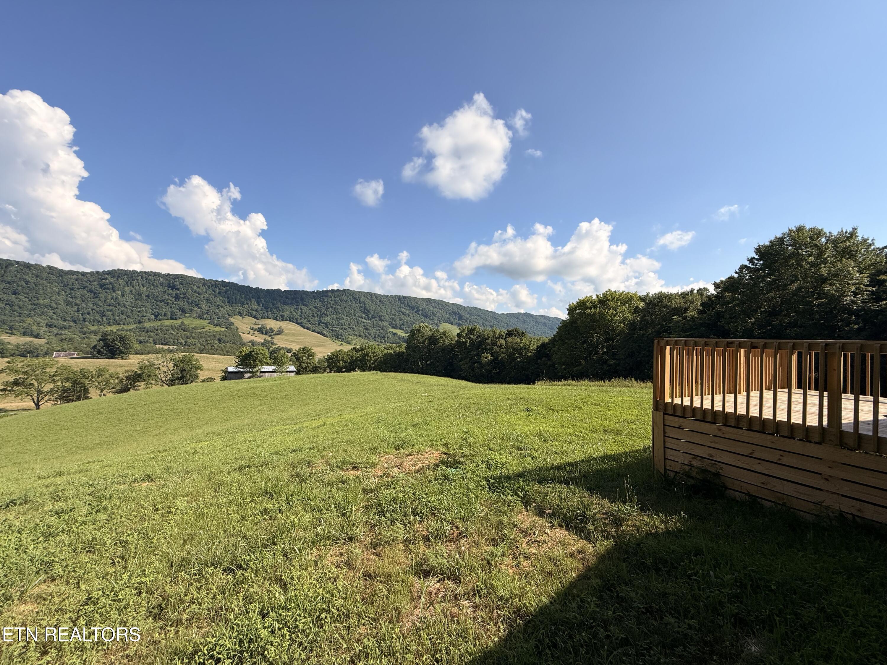 4194 Little Sycamore Road Tazewell TN 37879