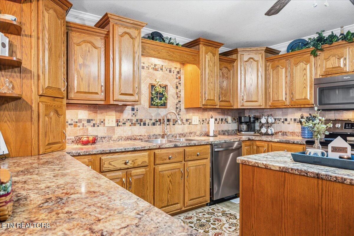 263 Preston Circle Jacksboro TN 37757