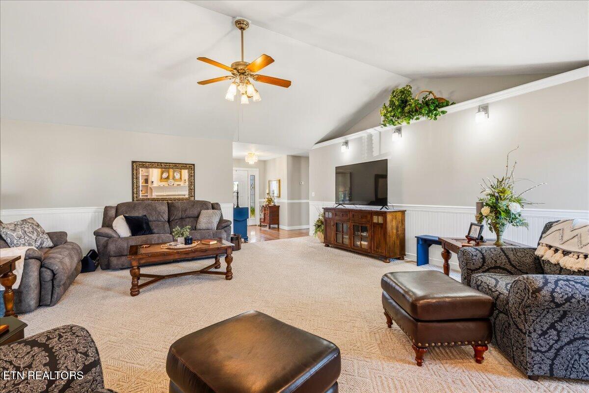 263 Preston Circle Jacksboro TN 37757