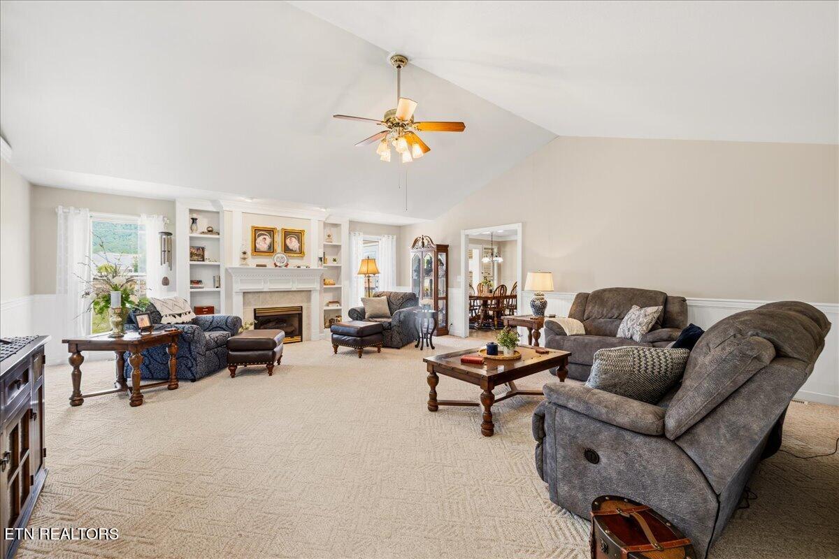 263 Preston Circle Jacksboro TN 37757