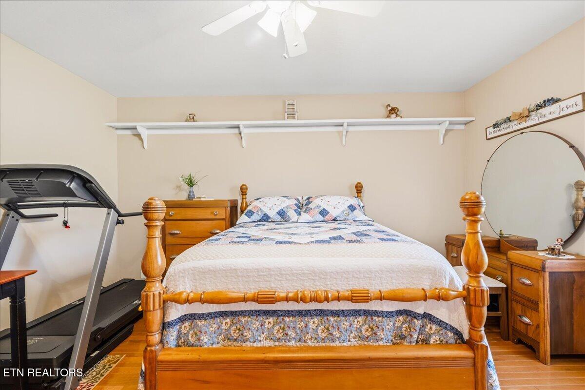 263 Preston Circle Jacksboro TN 37757