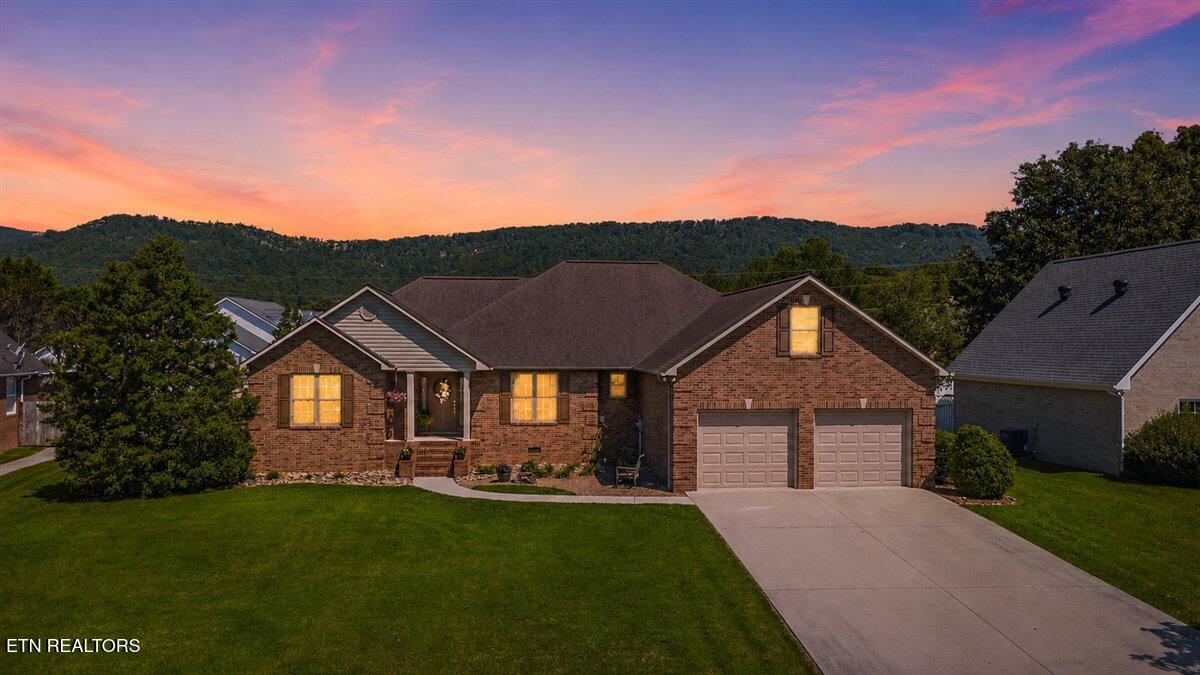 263 Preston Circle Jacksboro TN 37757