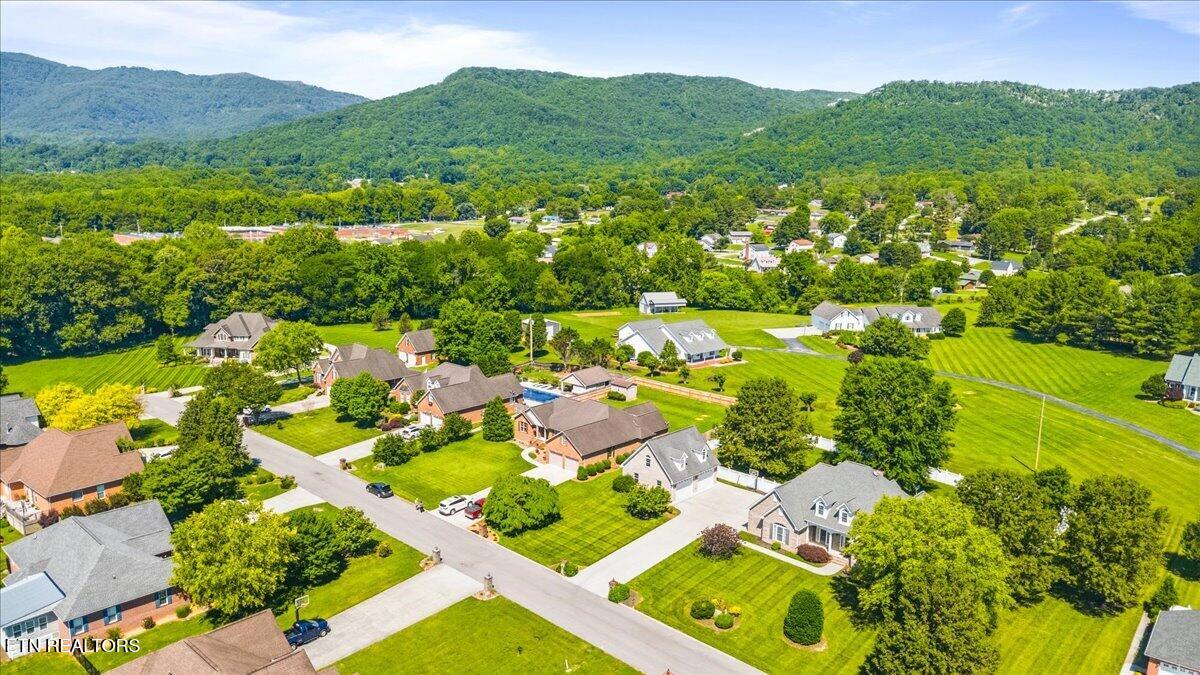 263 Preston Circle Jacksboro TN 37757